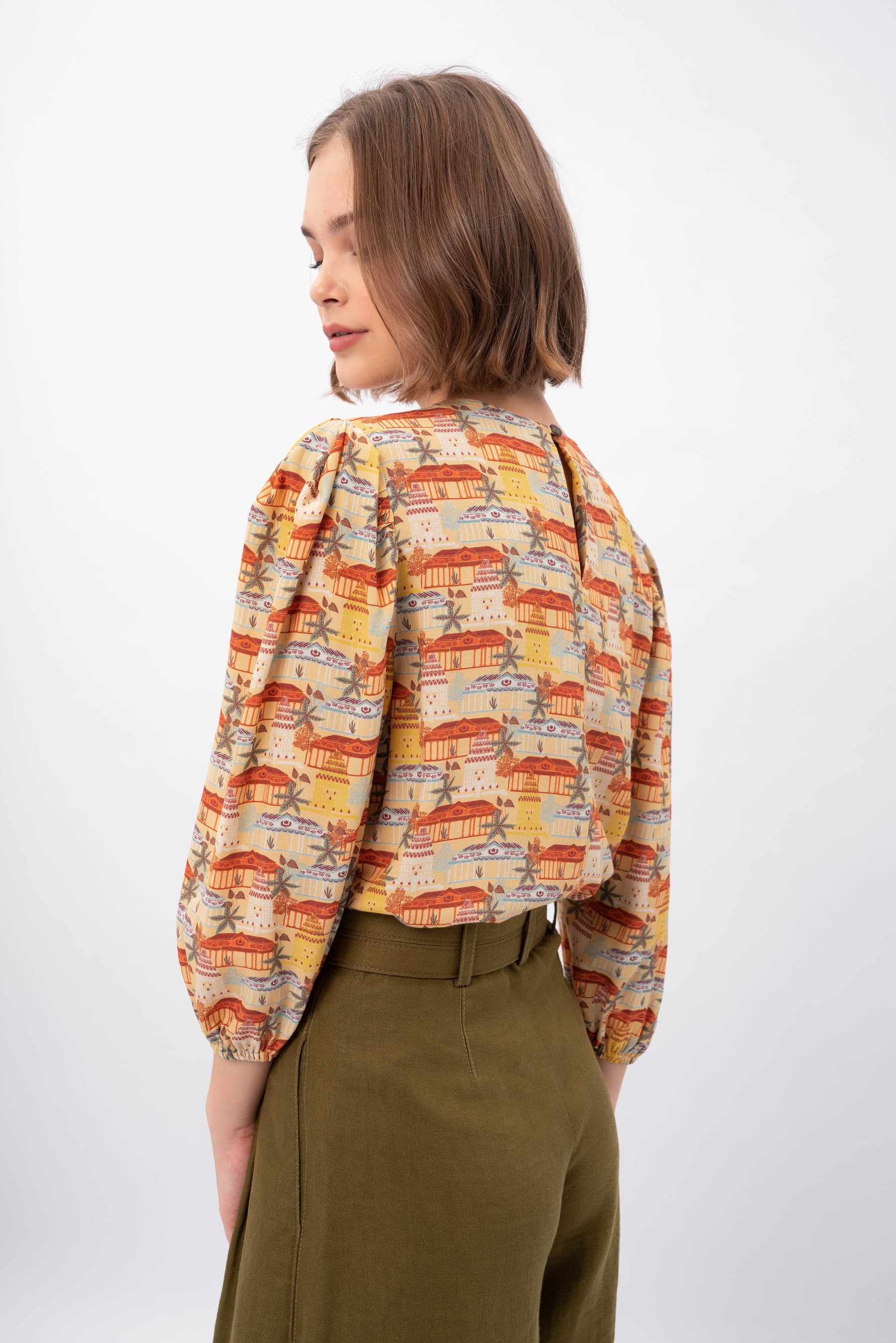 AMI Top in Puri Gold