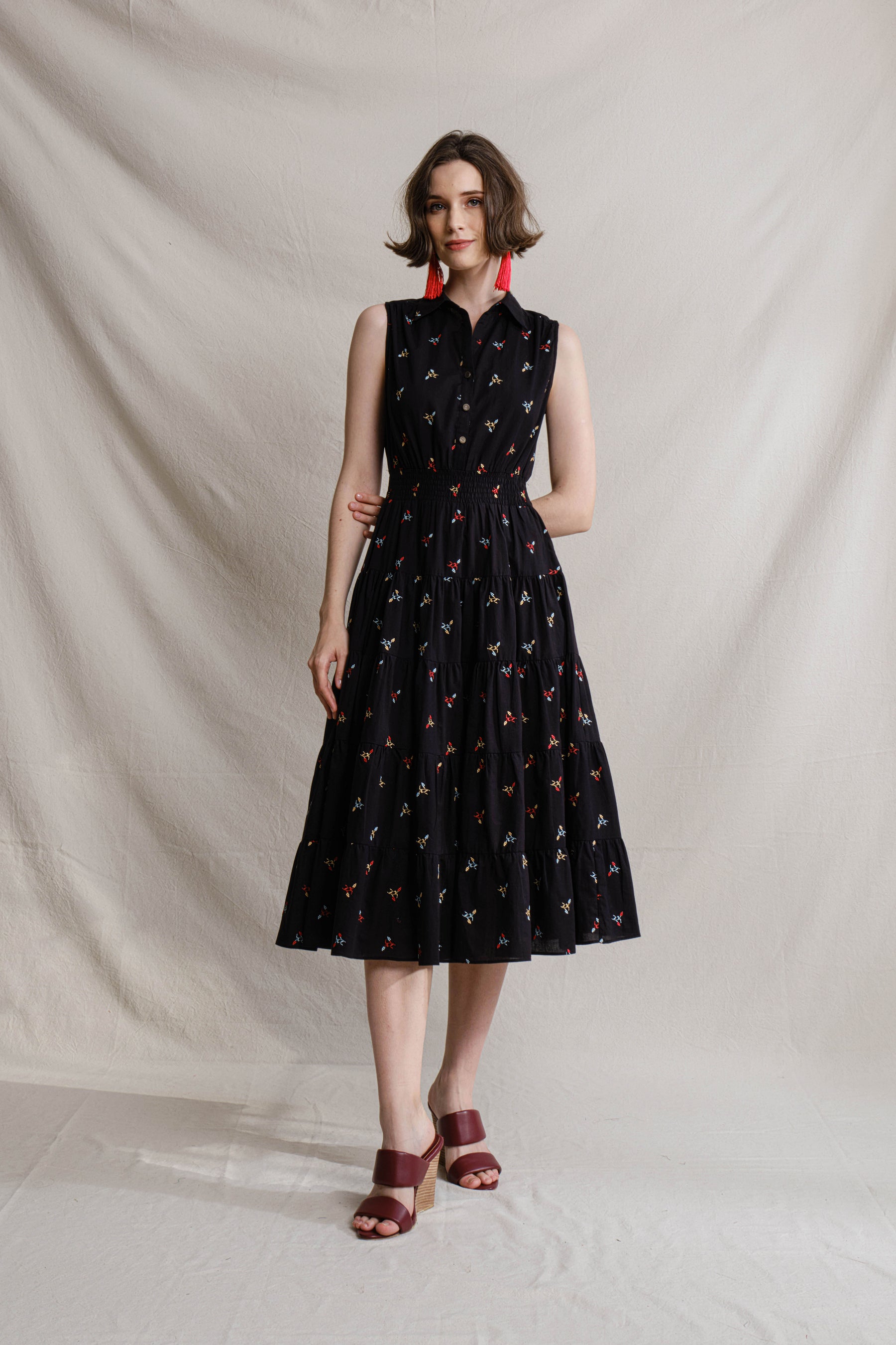 ANGIE Dress in Black Jagung