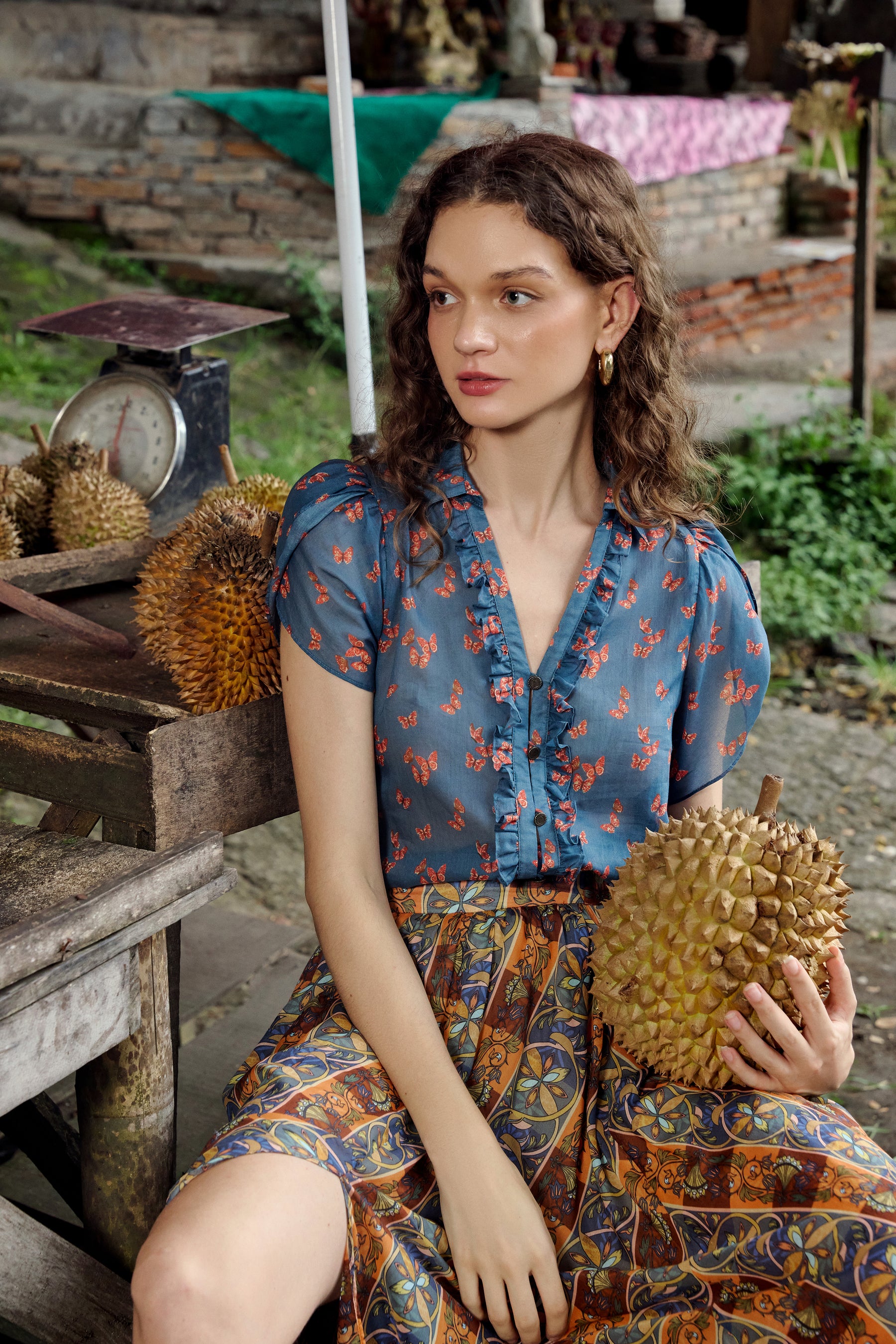 NIKA Top in Blue Kupu