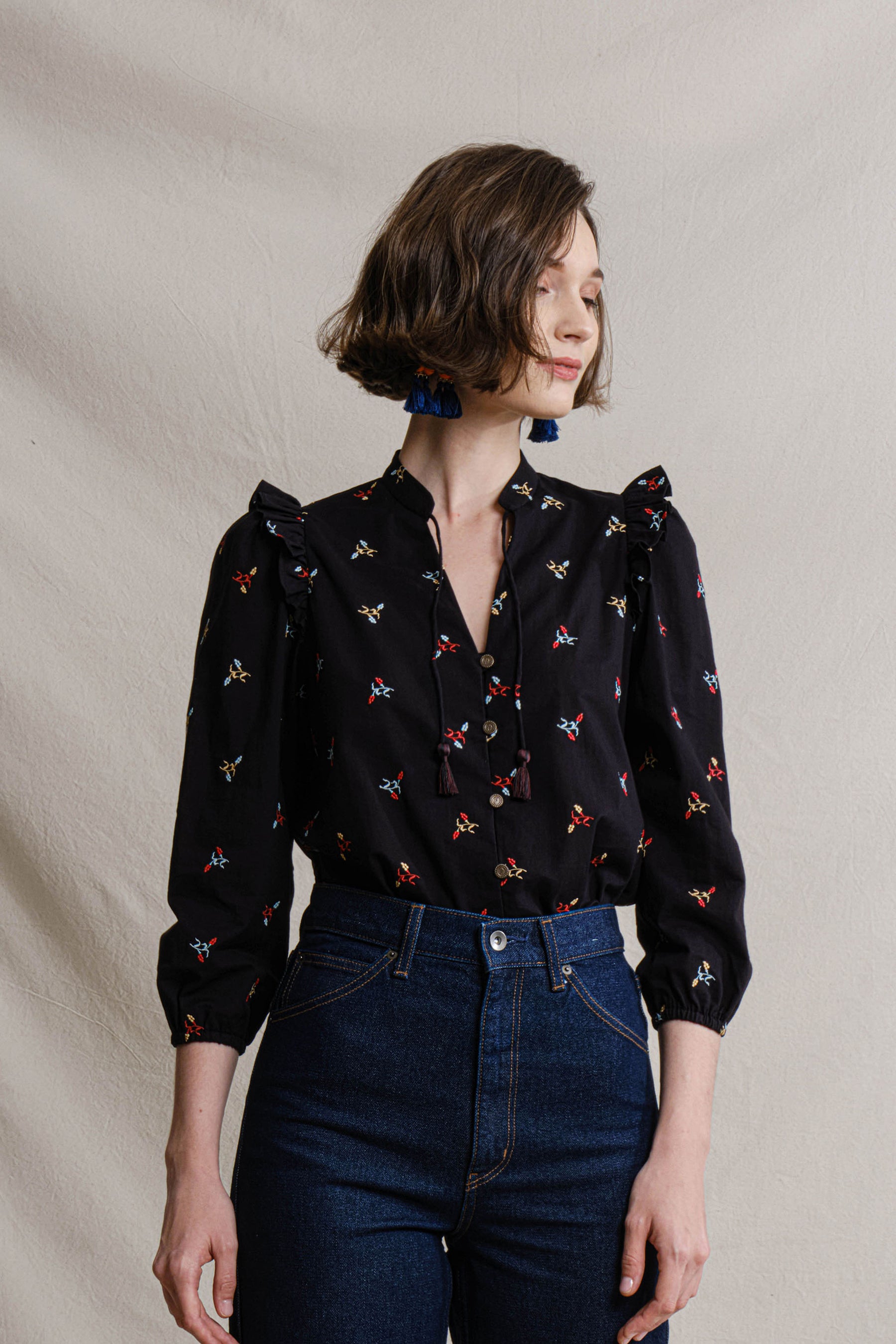 HANNI Top in Black Jagung