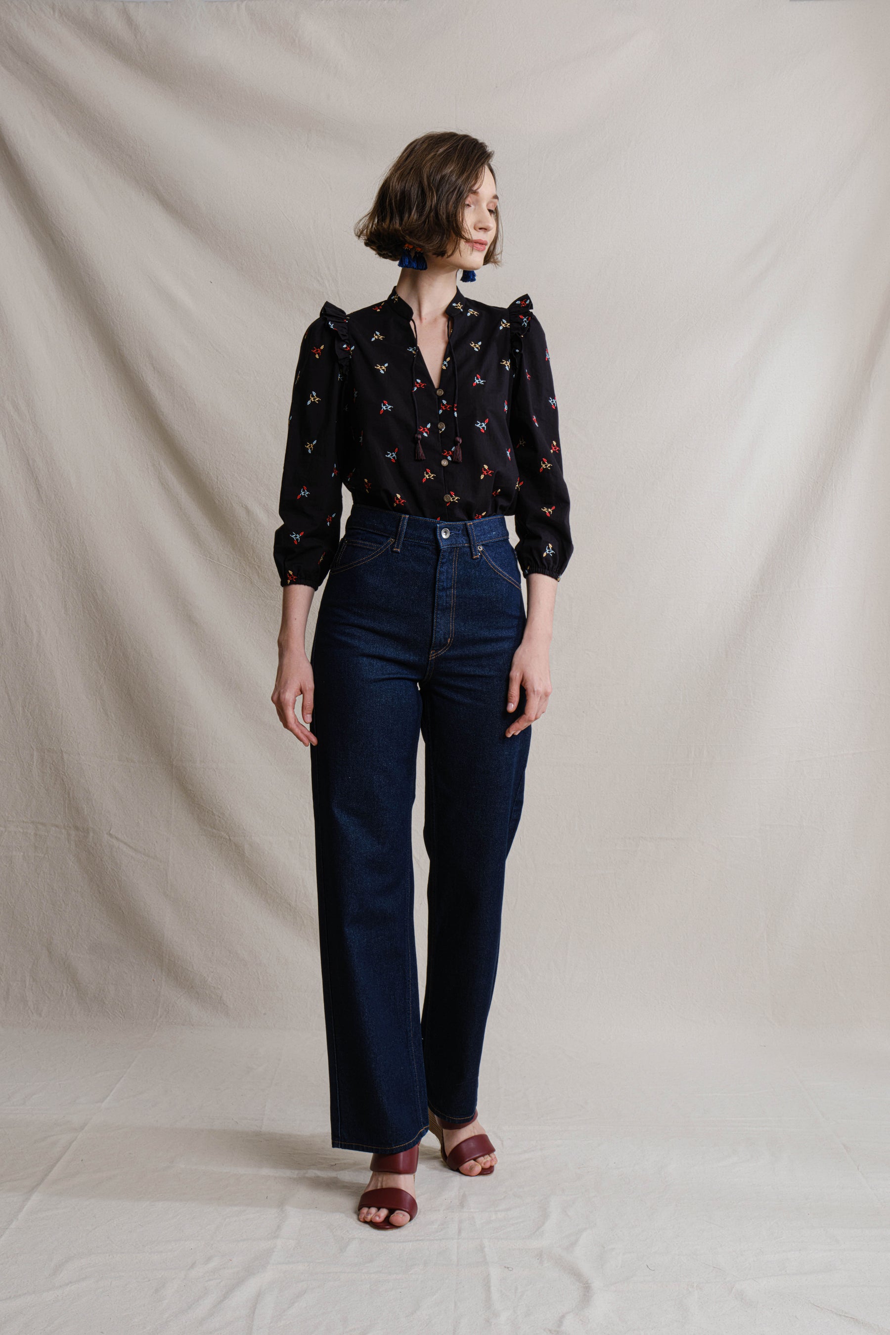 HANNI Top in Black Jagung