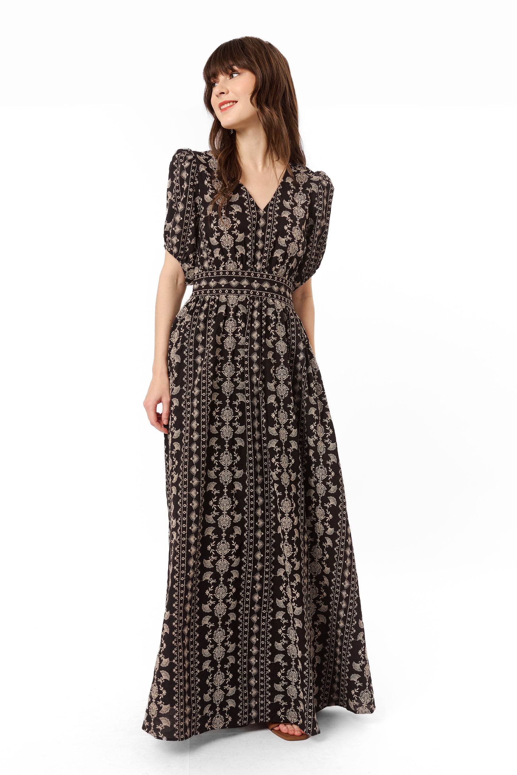JIHAN Dress in Cengkeh Black