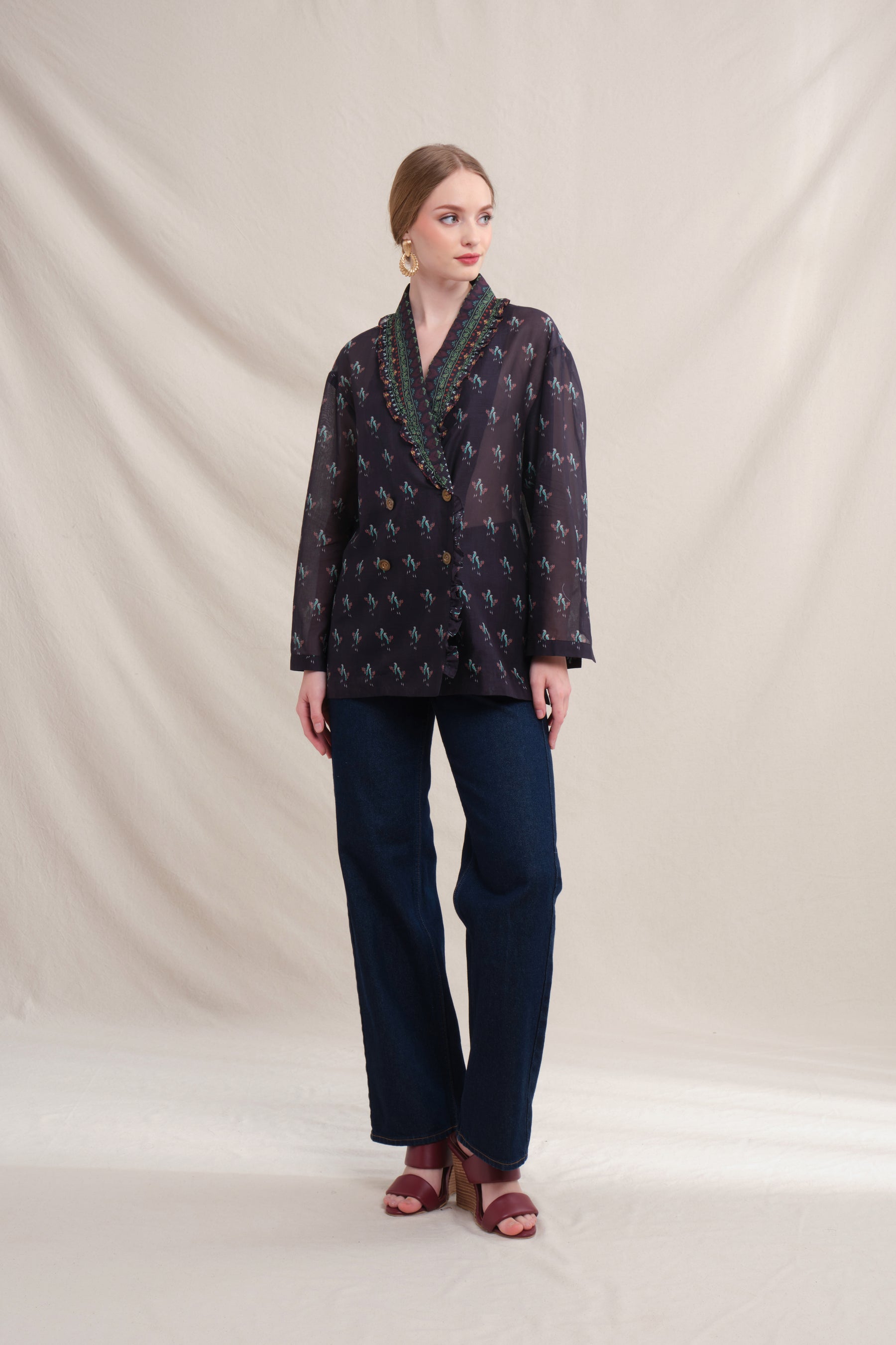 JULIA Outer in Black Murai