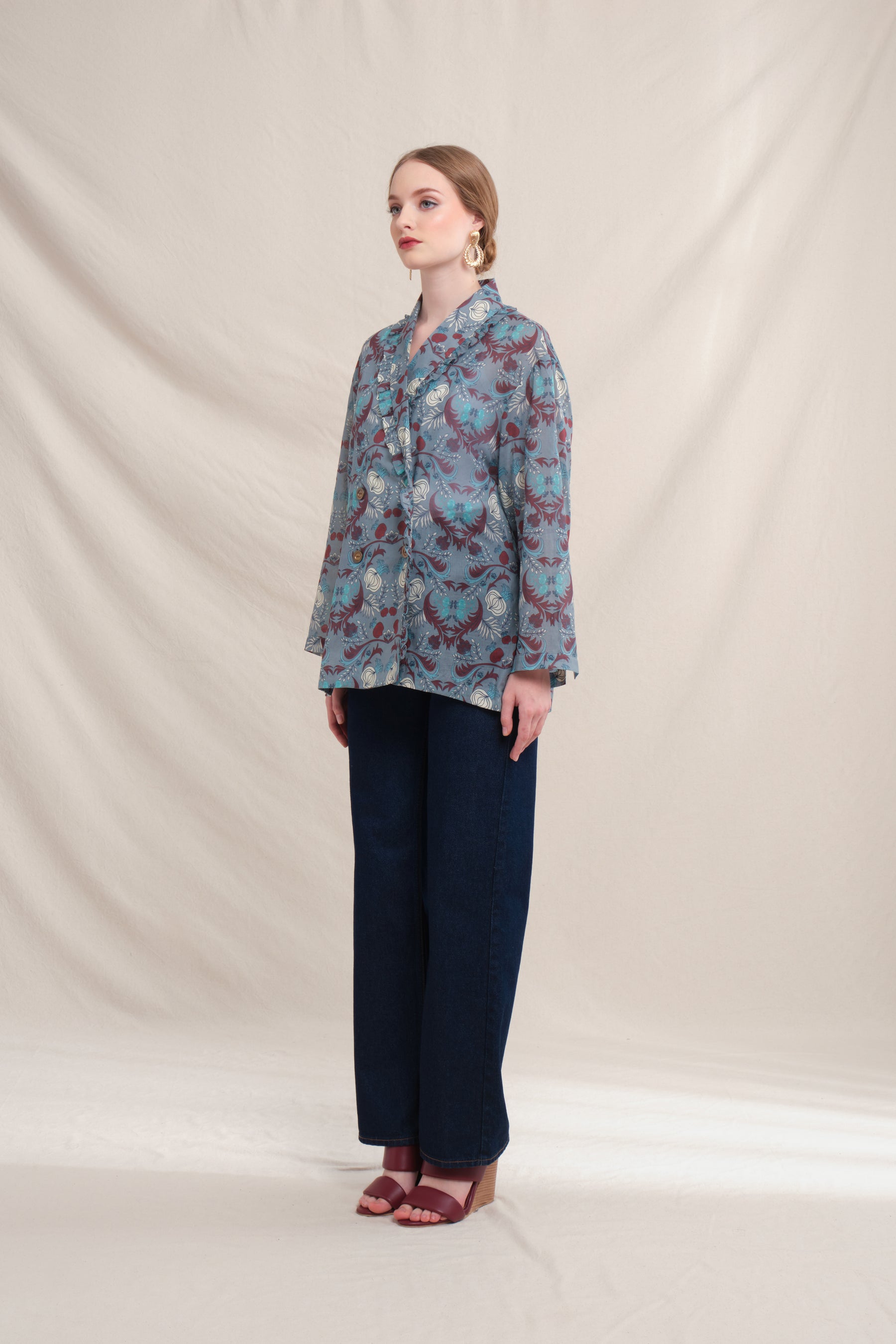 JULIA Outer in Gray Delima
