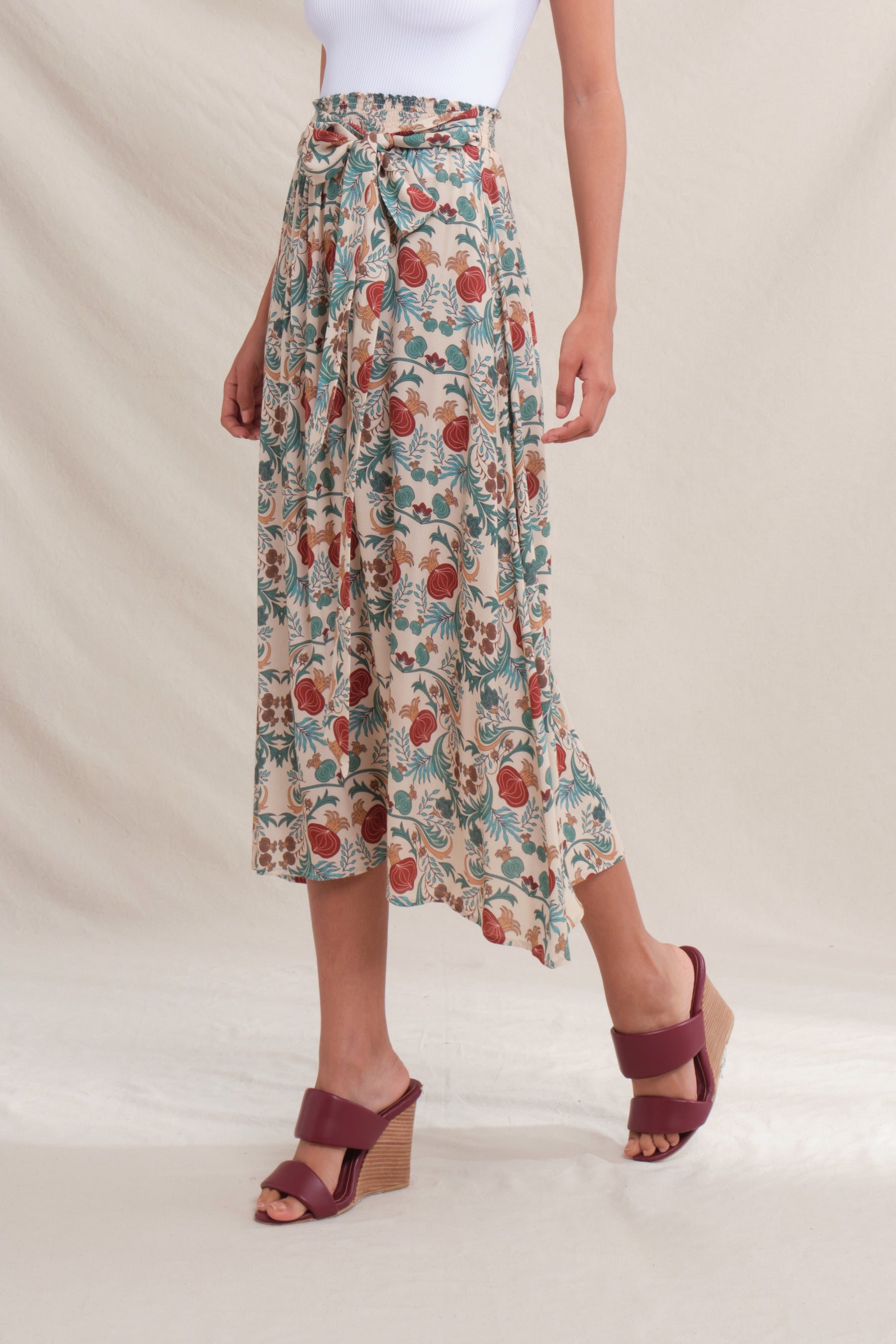 LAURA Skirt in Beige Delima