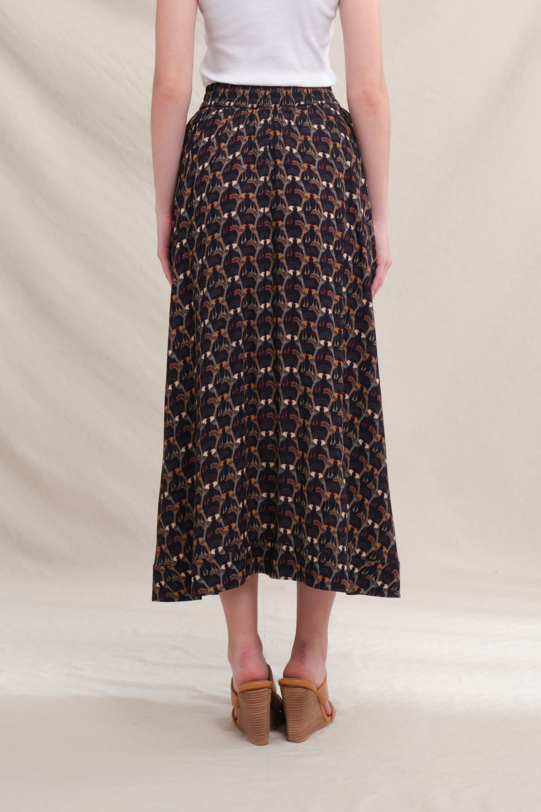 MIRA Skirt in Black Saeran