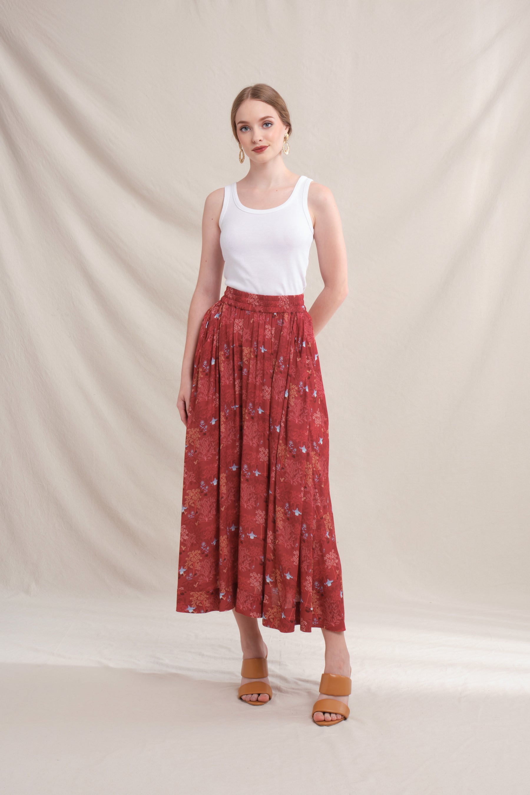 MIRA Skirt in Red Tumpang