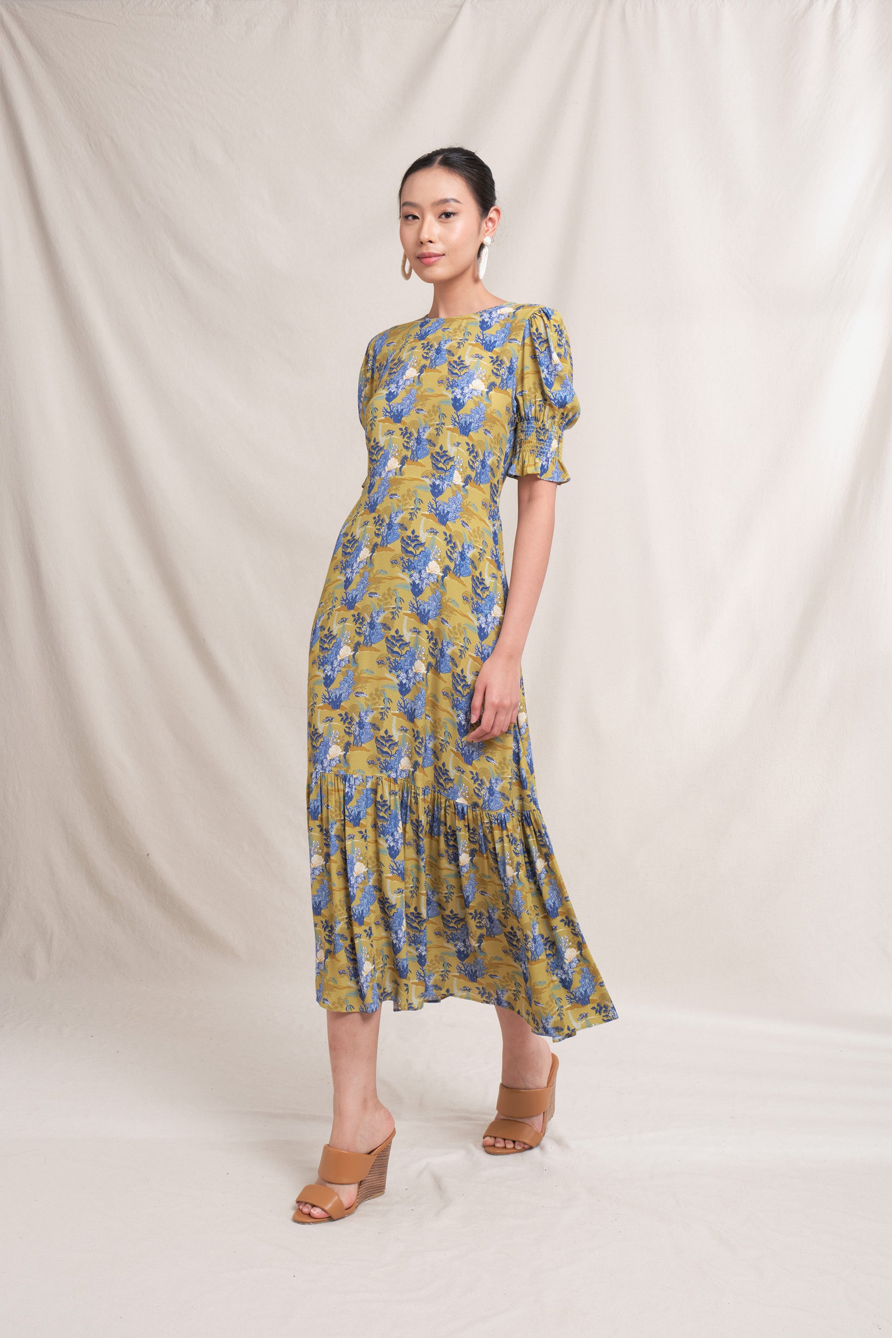 NEELA Dress in Mustard Bunaken