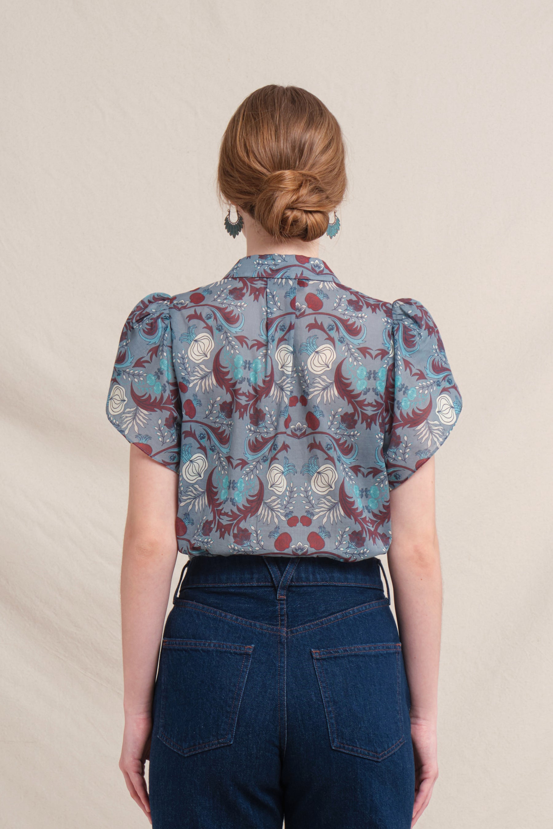 NIKA Top in Gray Delima