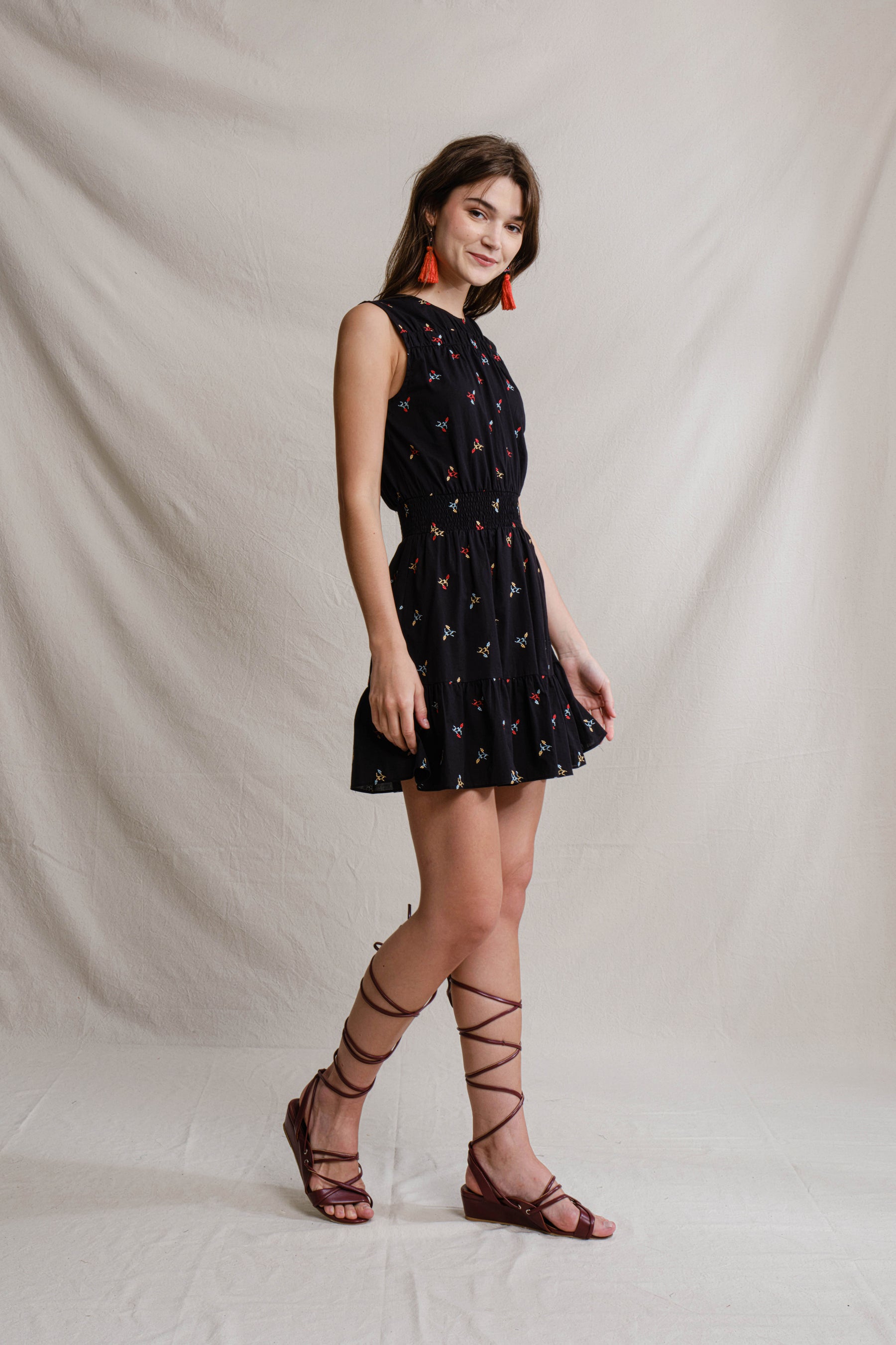 OLIVIA Dress in Black Jagung