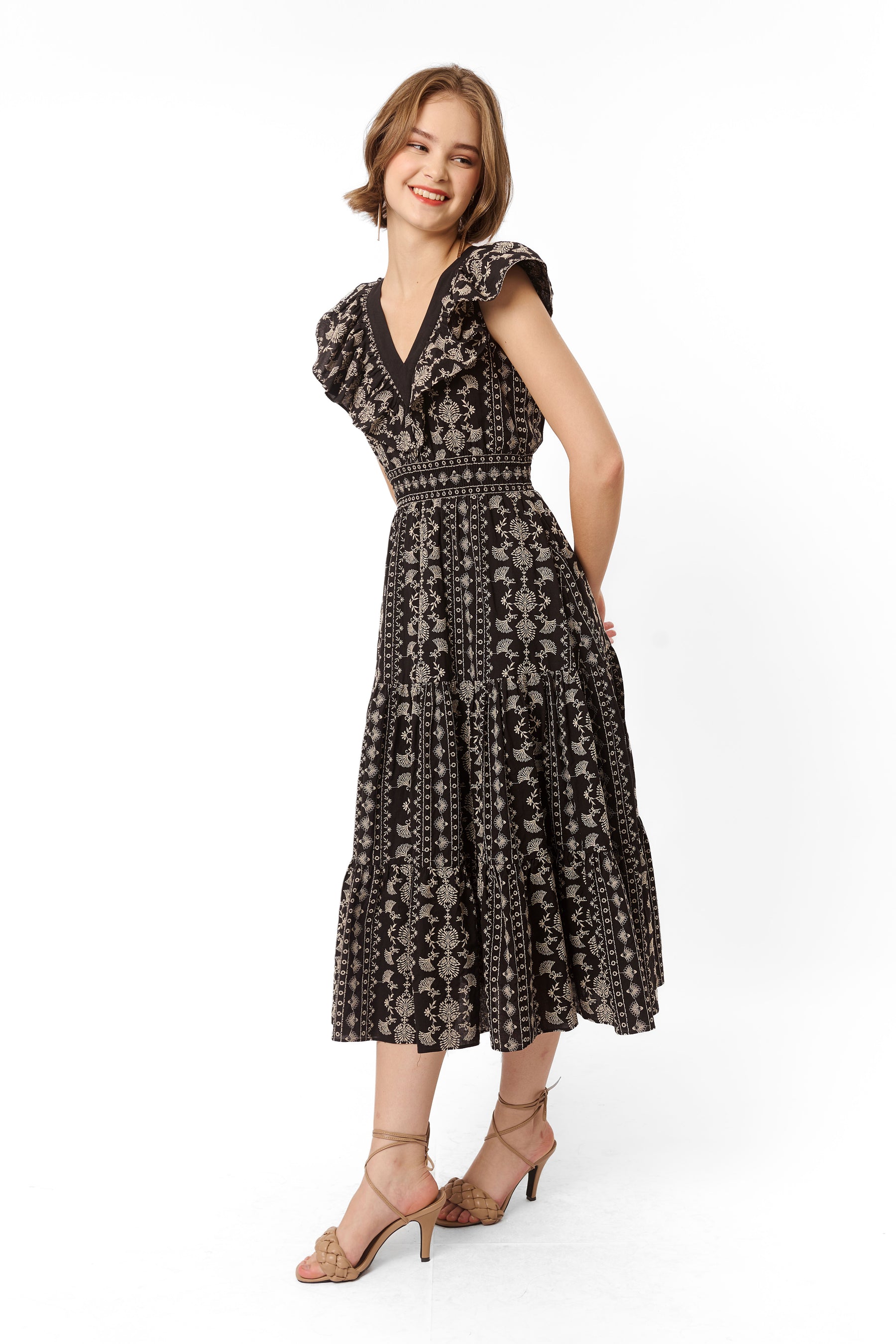 QUINTA Dress in Cengkeh Black