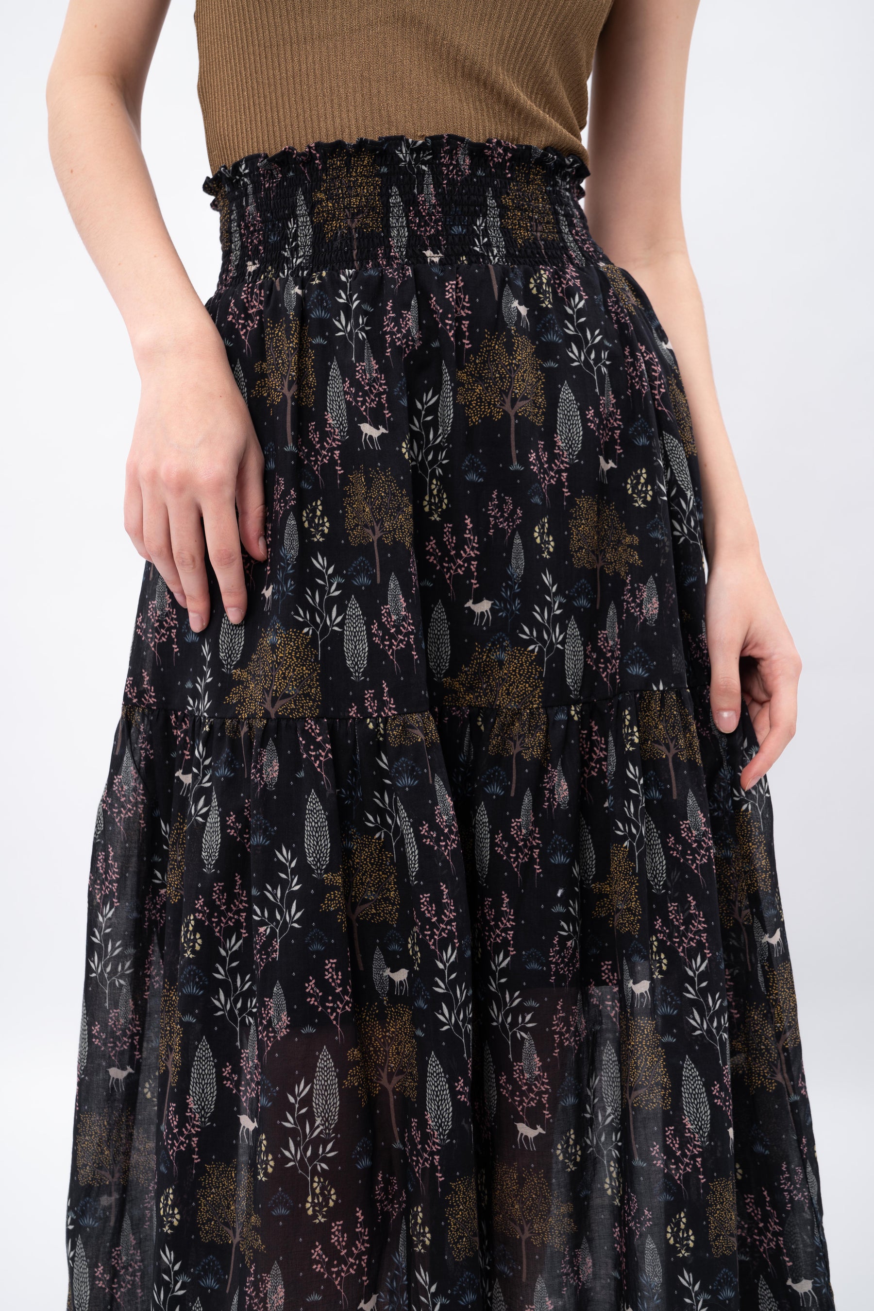 RIONA Skirt in Taman Black