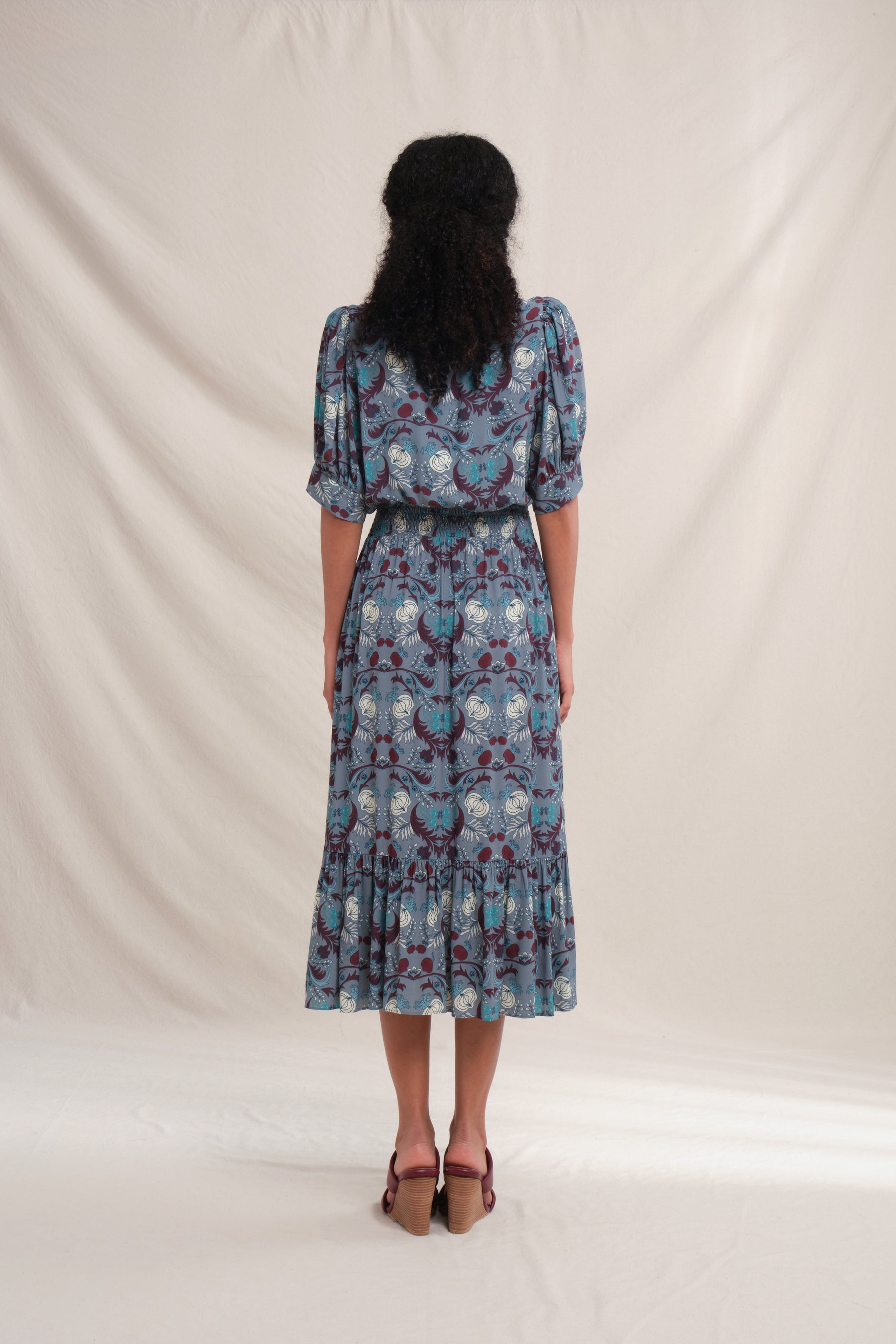 SARA Dress in Gray Delima