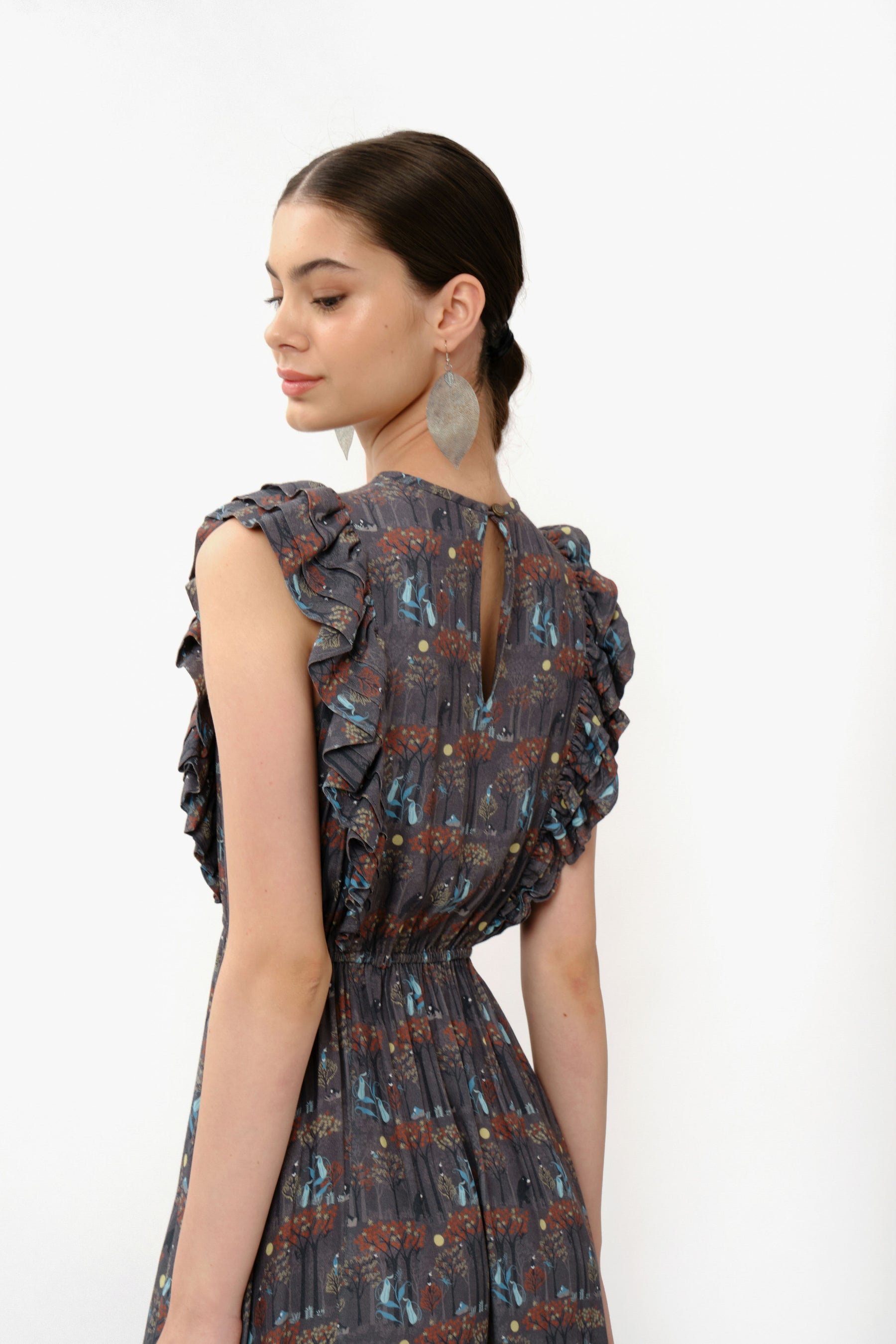 VINKA Dress in Gray Forest