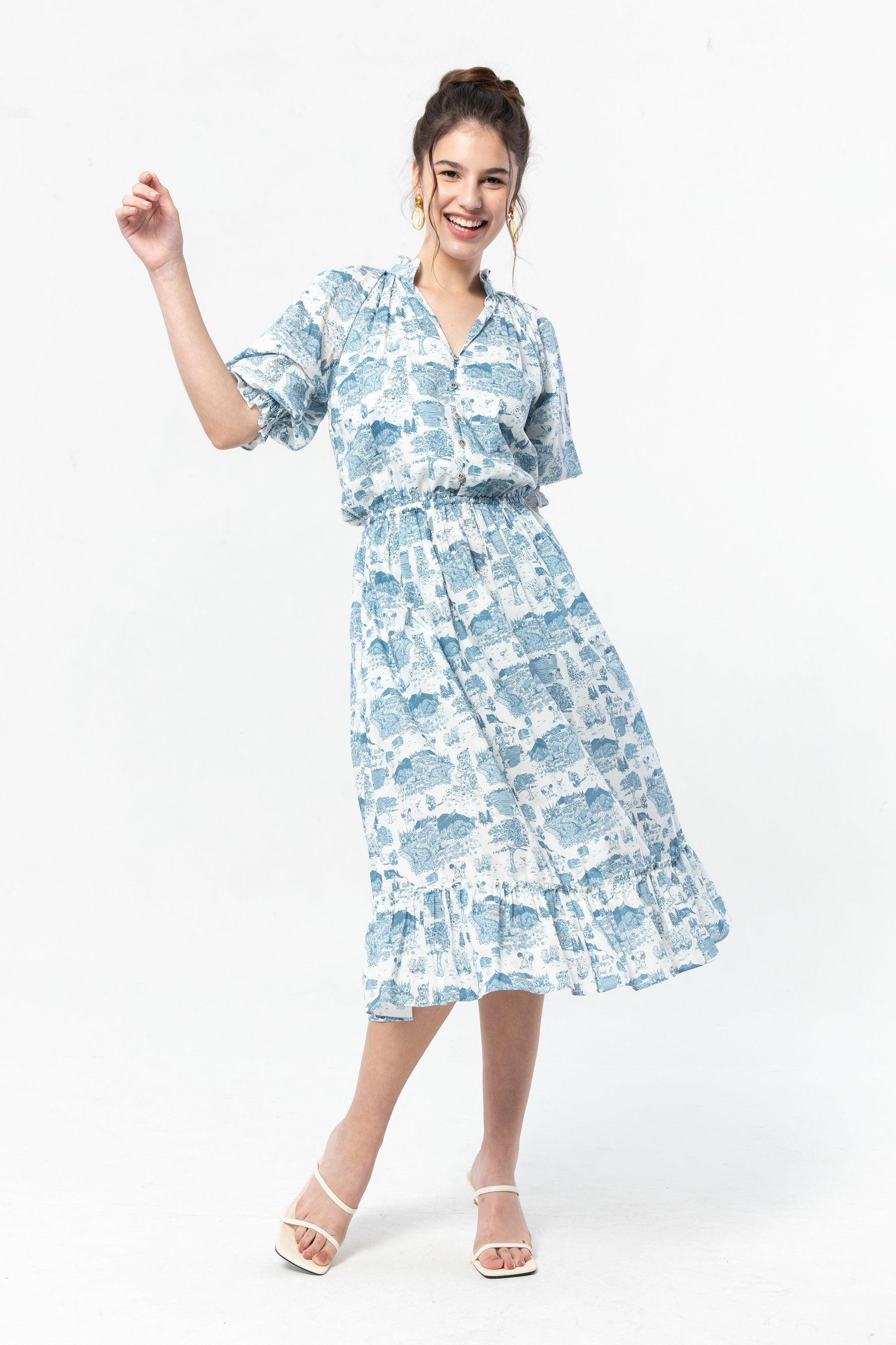 FREYA Dress in Blue Gadang