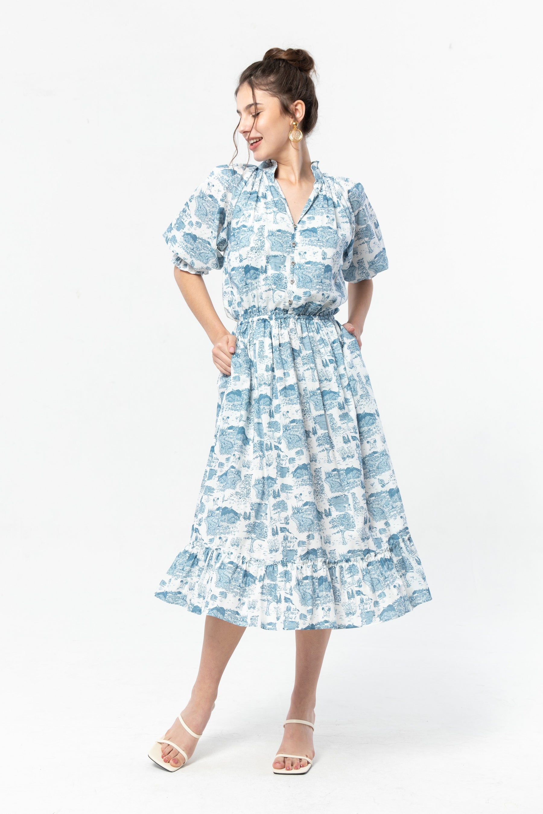FREYA Dress in Blue Gadang