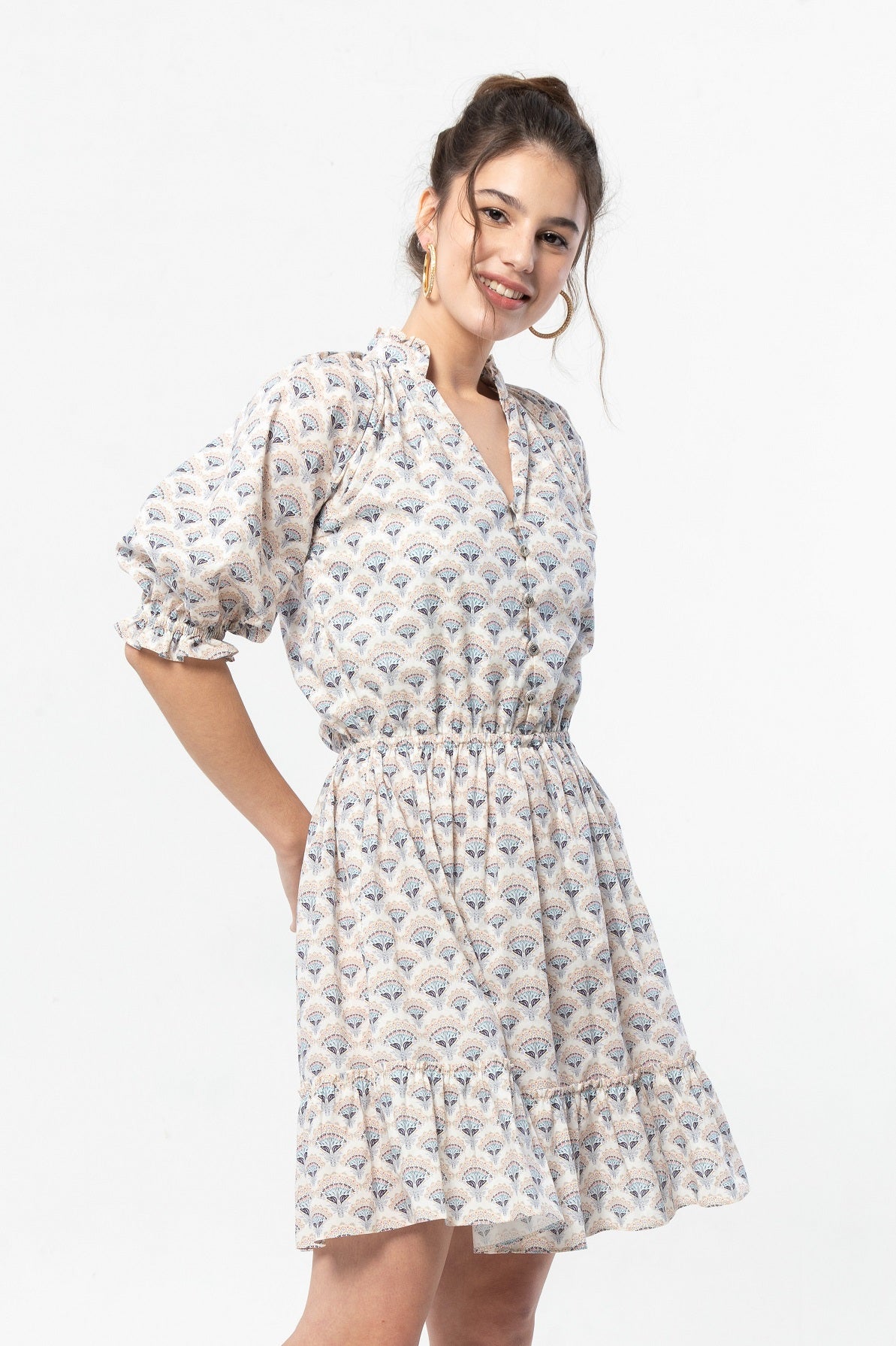 BELLE Dress in Beige Suntiang