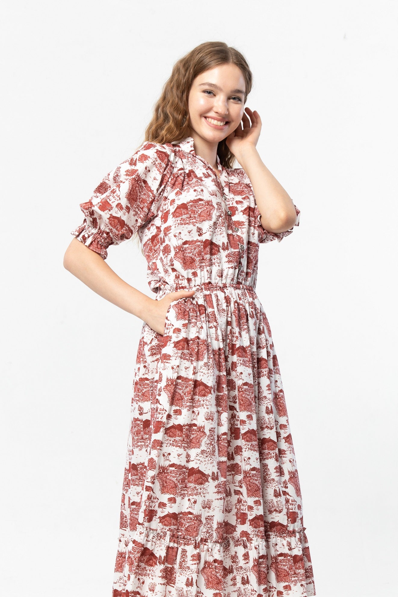FREYA Dress in Maroon Gadang