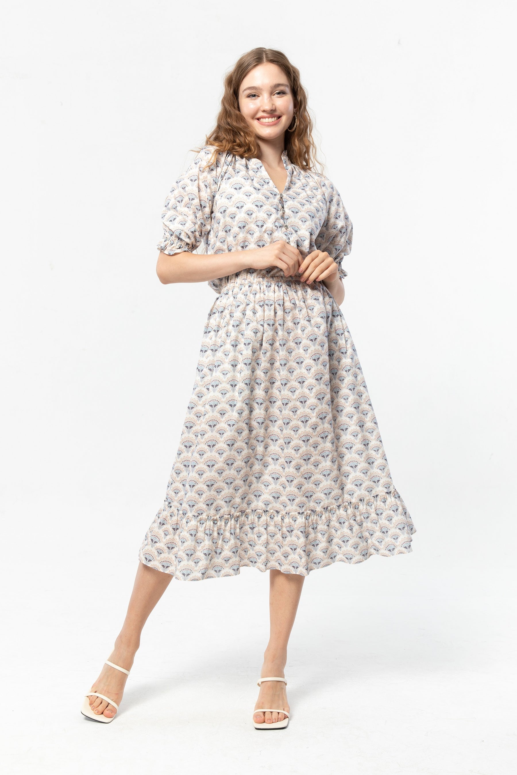 FREYA Dress in Beige Suntiang