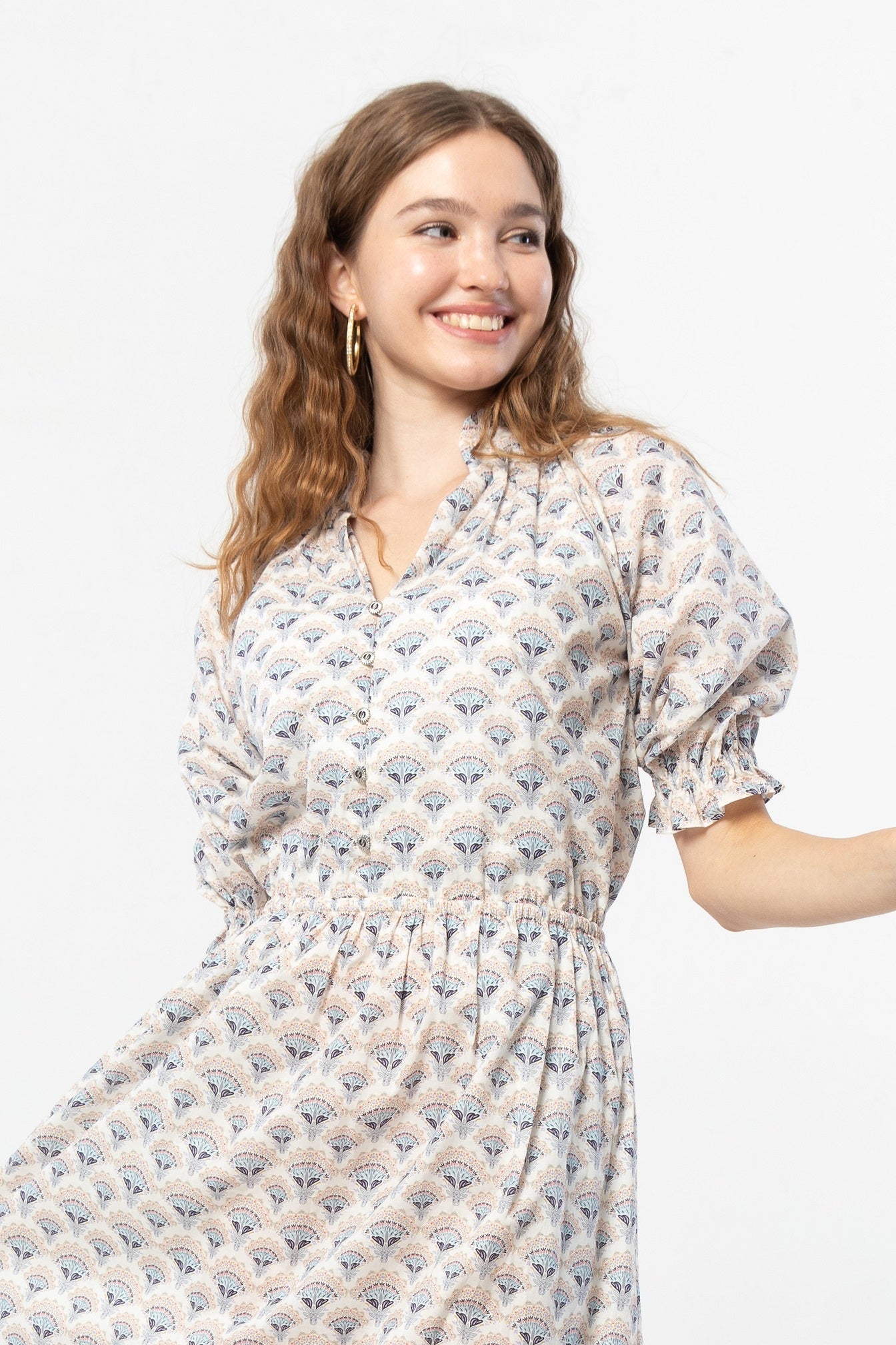 FREYA Dress in Beige Suntiang