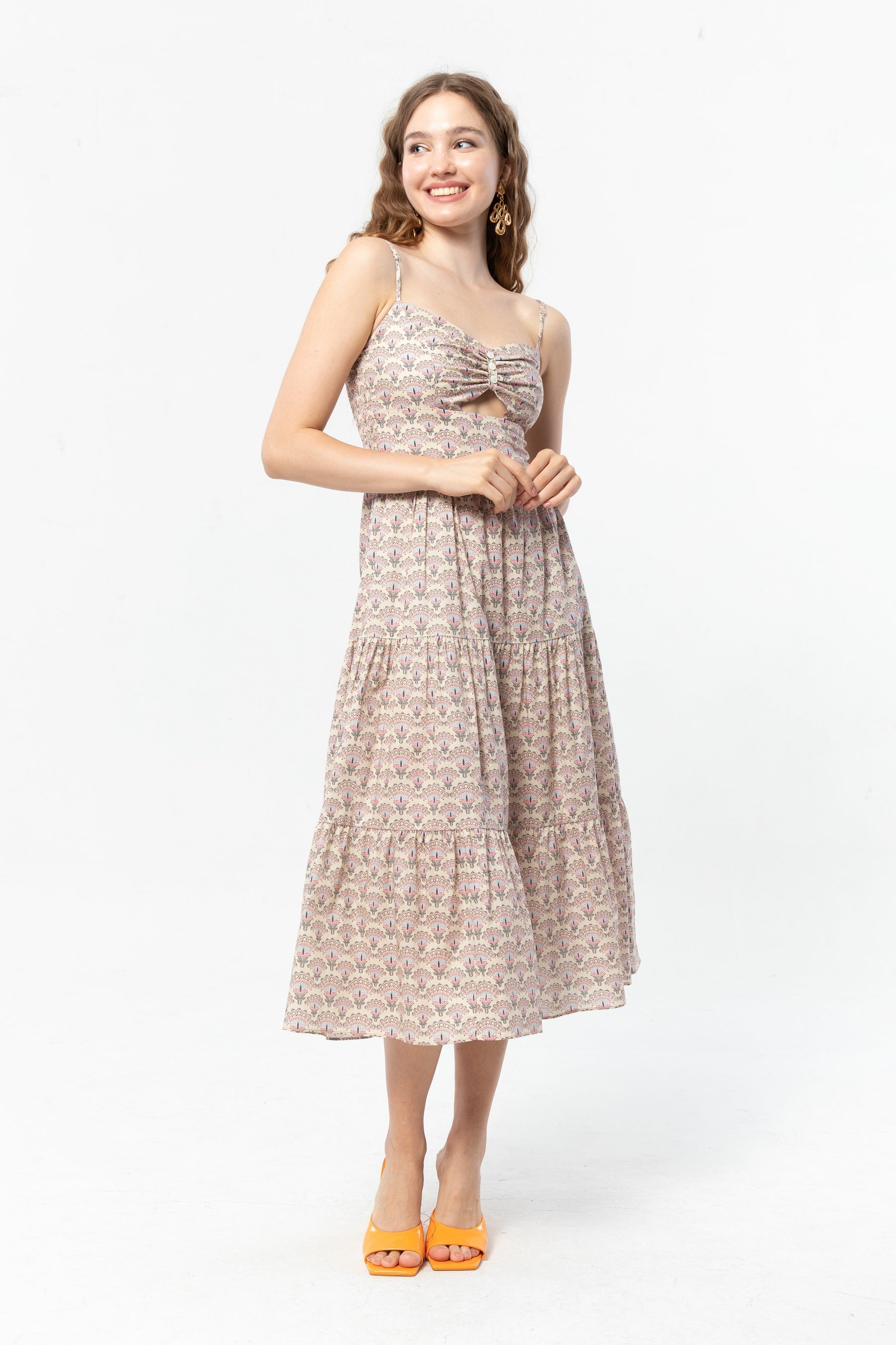 ESME Dress in Brown Suntiang