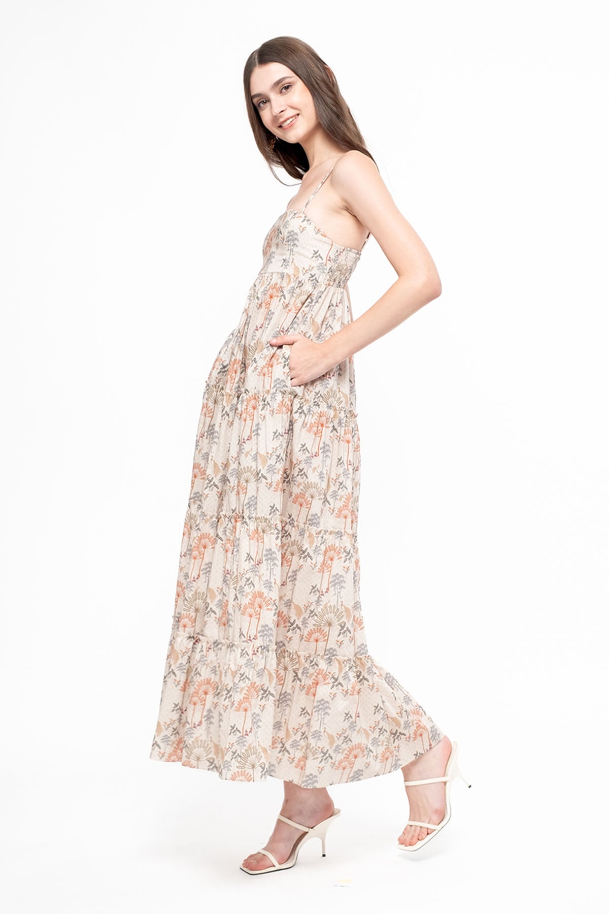 FARA Dress in Beige Kuau