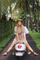 DELLA Dress in Beige Manggis