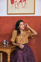 HARPER Top in Gold Lamia