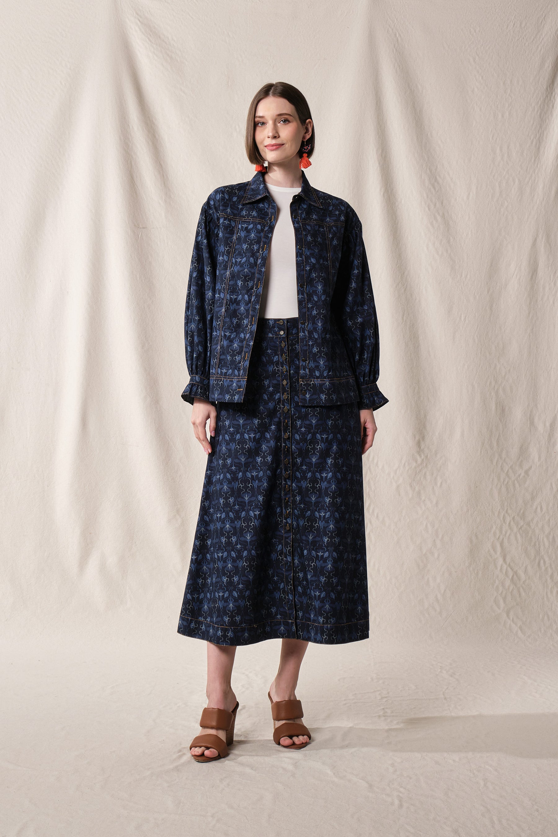 ANDREA Outer in Indigo Bugenvil