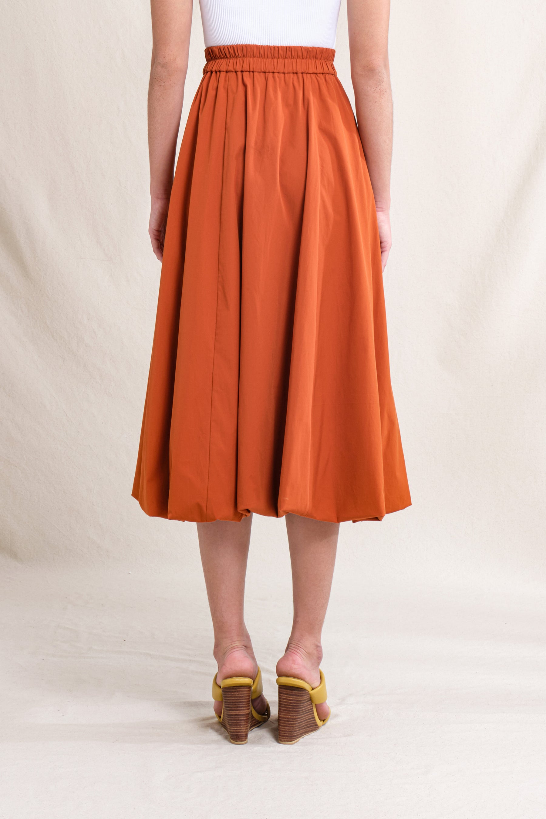 ERIN Skirt in Orange Sulam