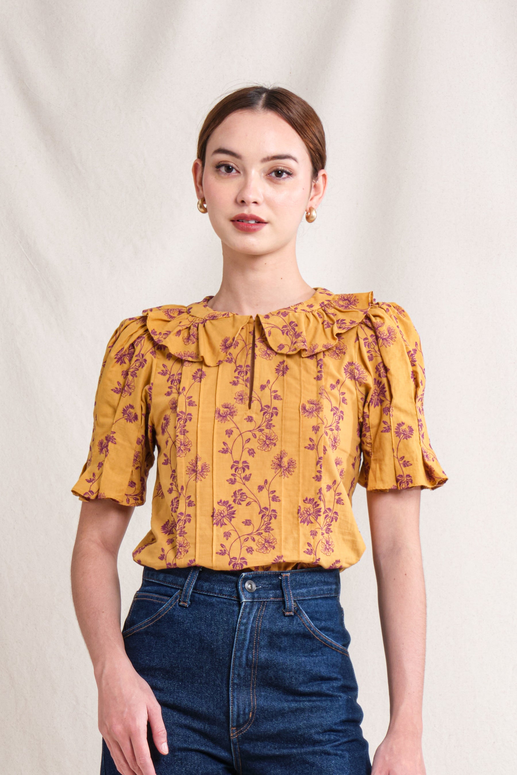 HARPER Top in Gold Lamia