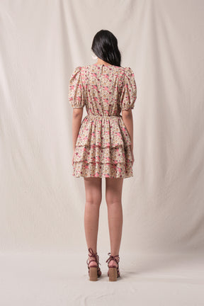 DELLA Dress in Beige Manggis