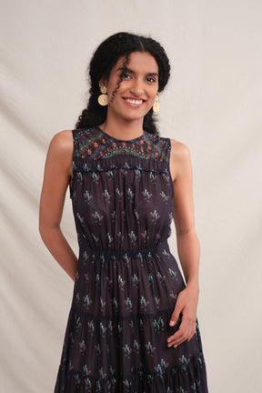 LISA Dress in Black Murai
