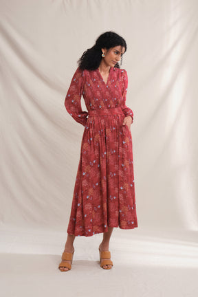 BILA Top in Red Tumpang