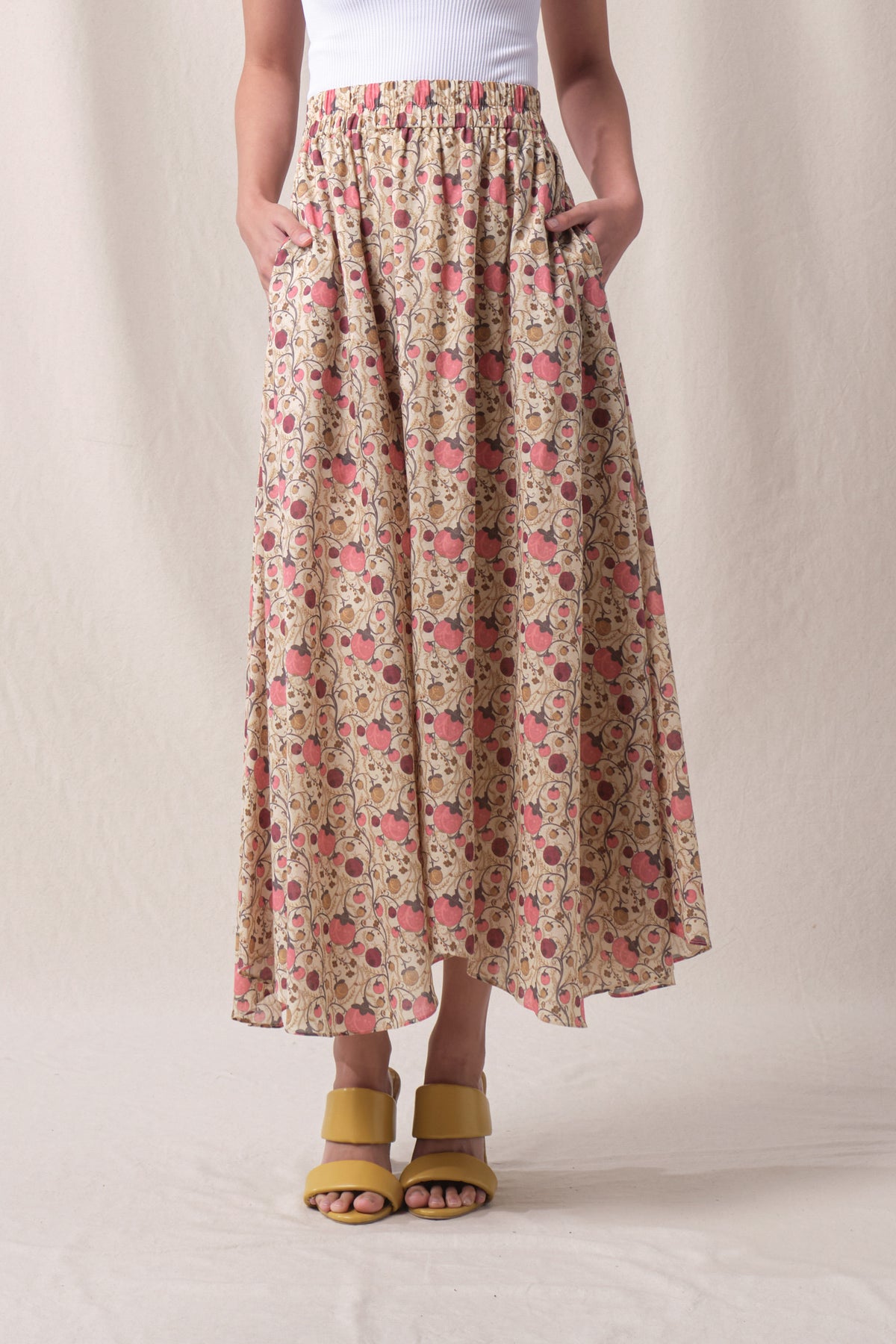 BLAKE Skirt in Beige Manggis