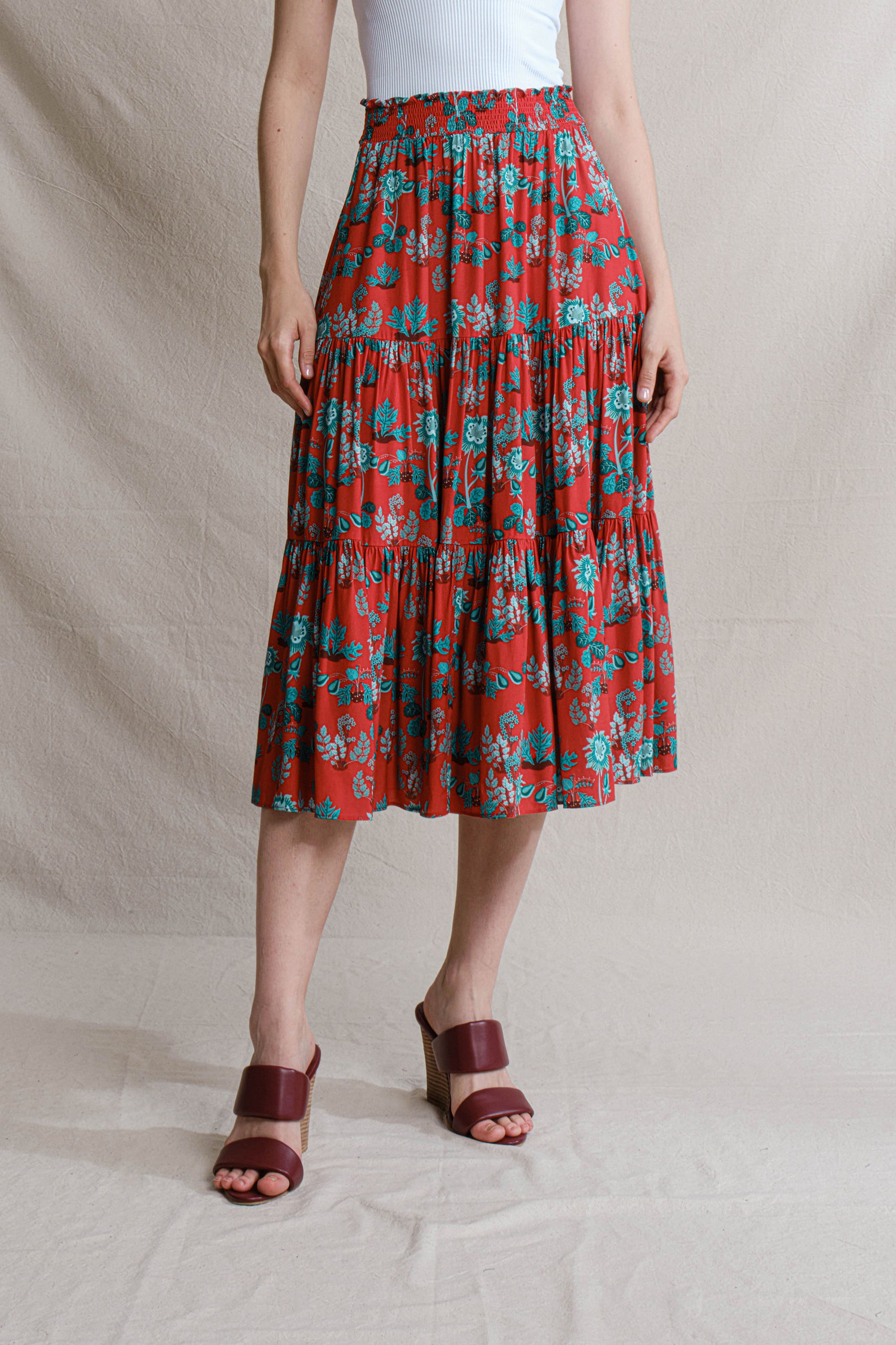 CHITA Skirt in Red Pepaya