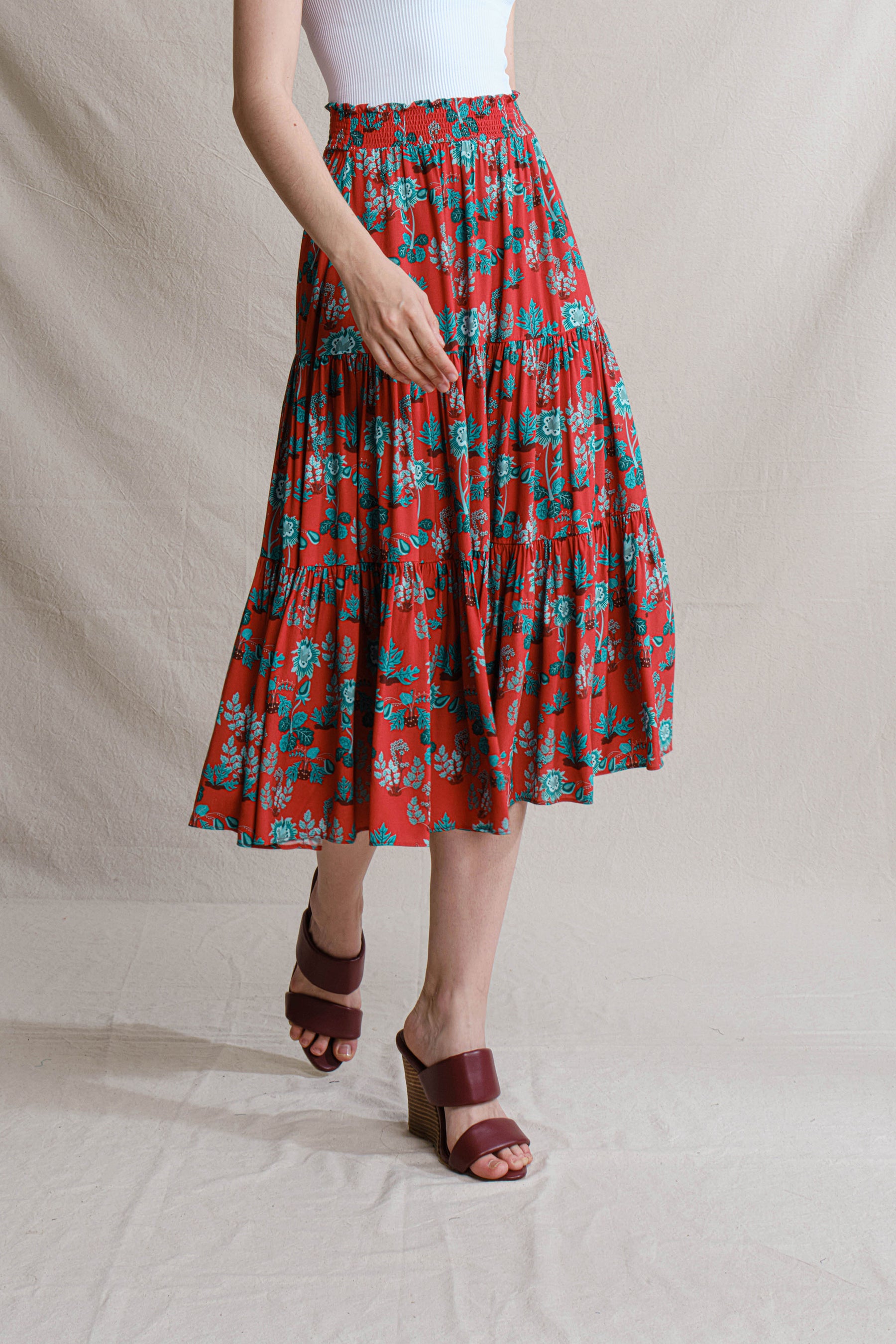 CHITA Skirt in Red Pepaya