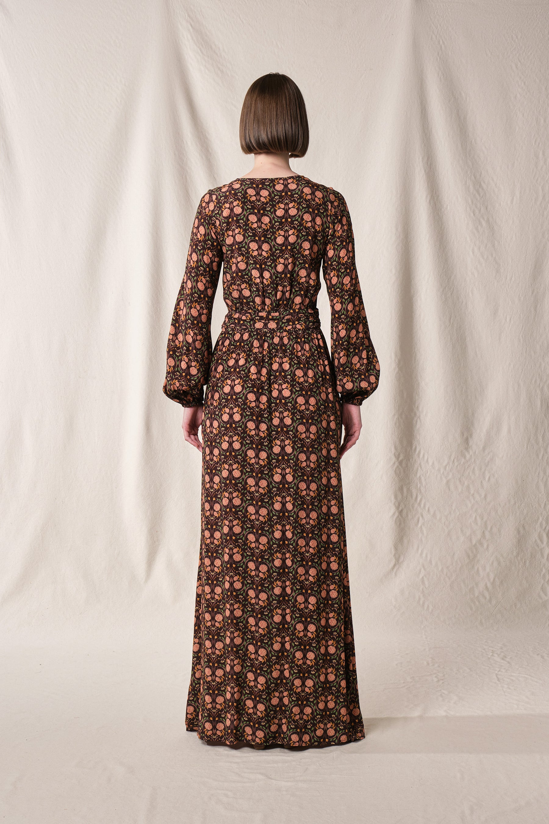 CLARISE Dress in Brown Rosea