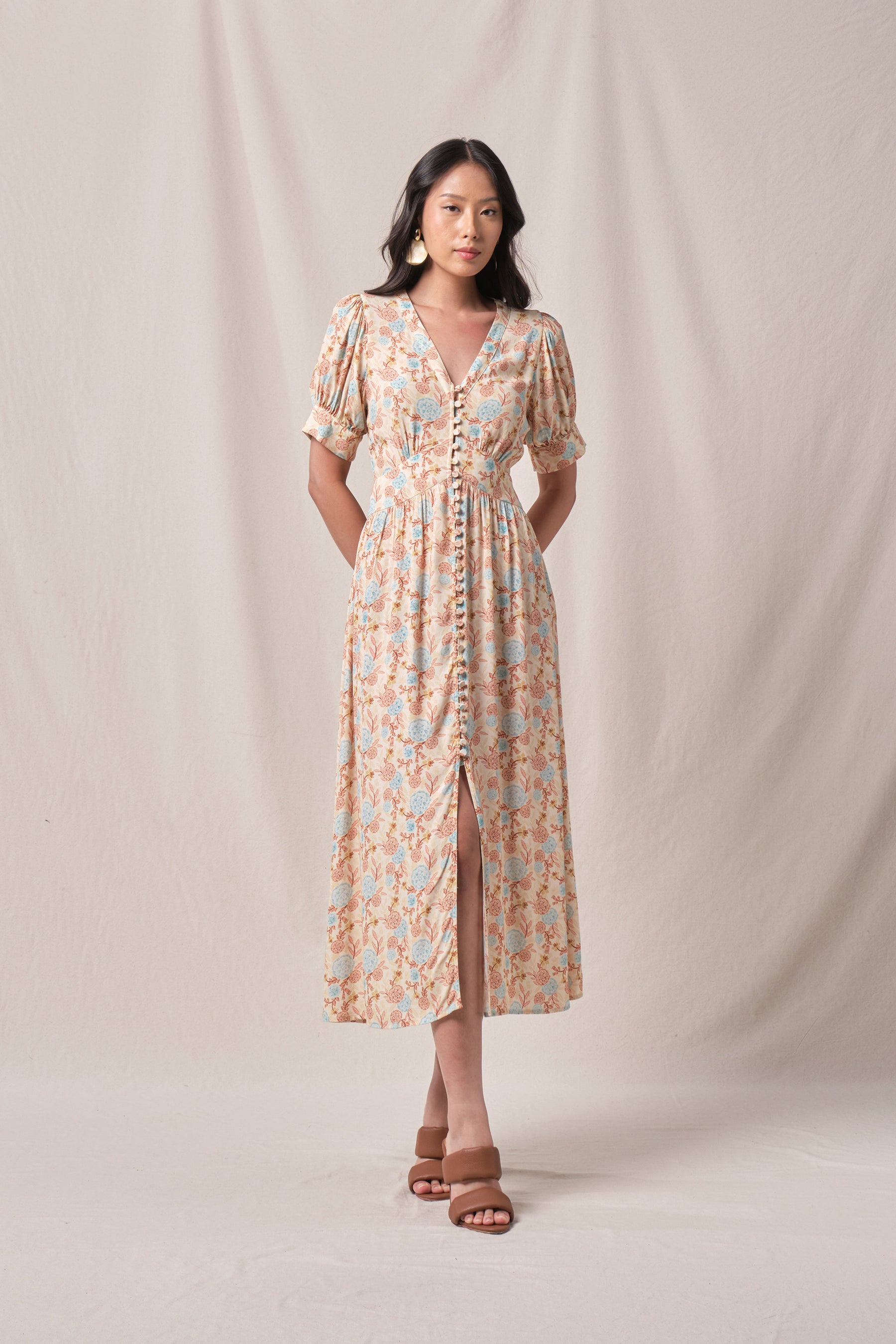 DEONA Dress in Beige Marigold