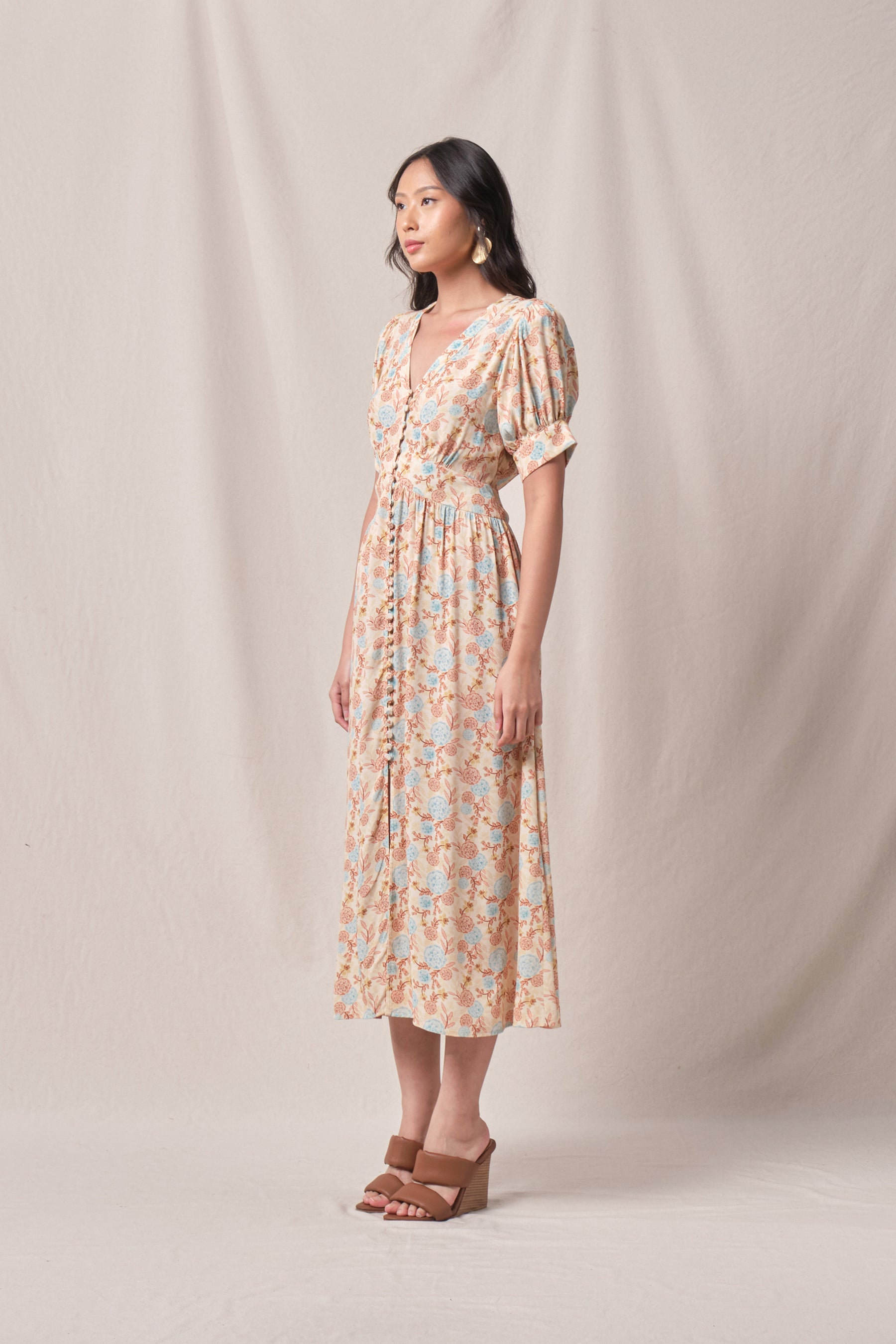DEONA Dress in Beige Marigold