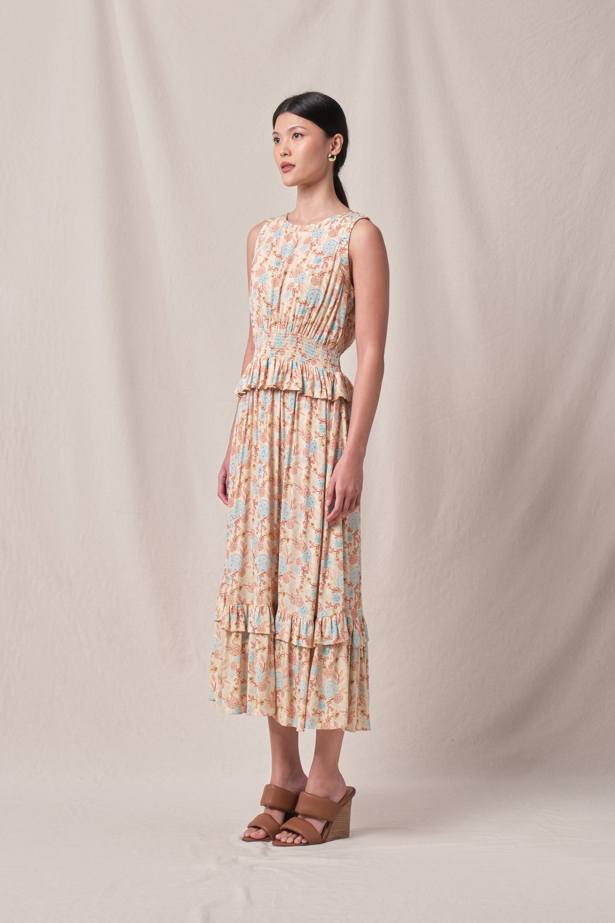 EDLYN Dress in Beige Marigold