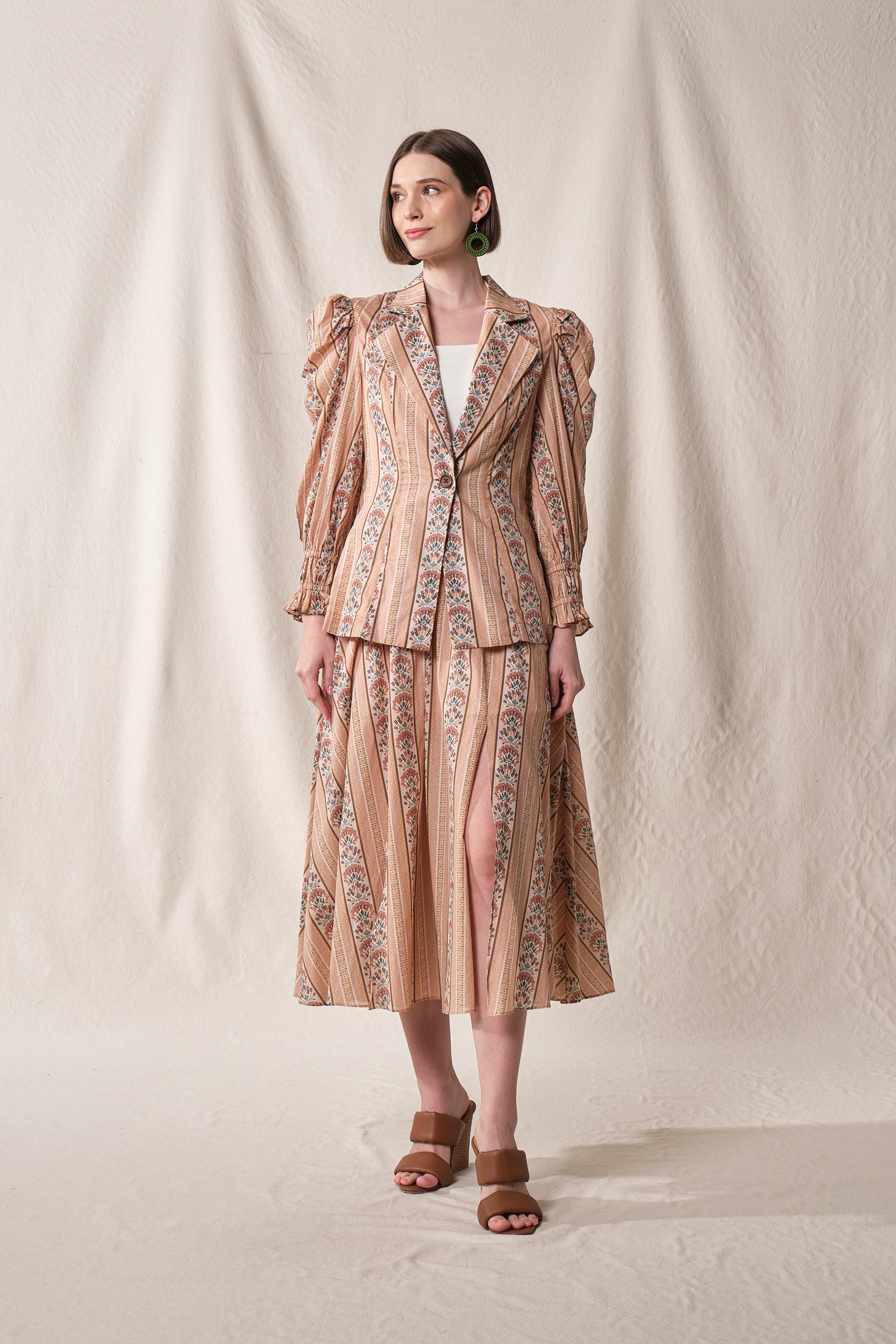ELIZA Outer in Pink Silpa