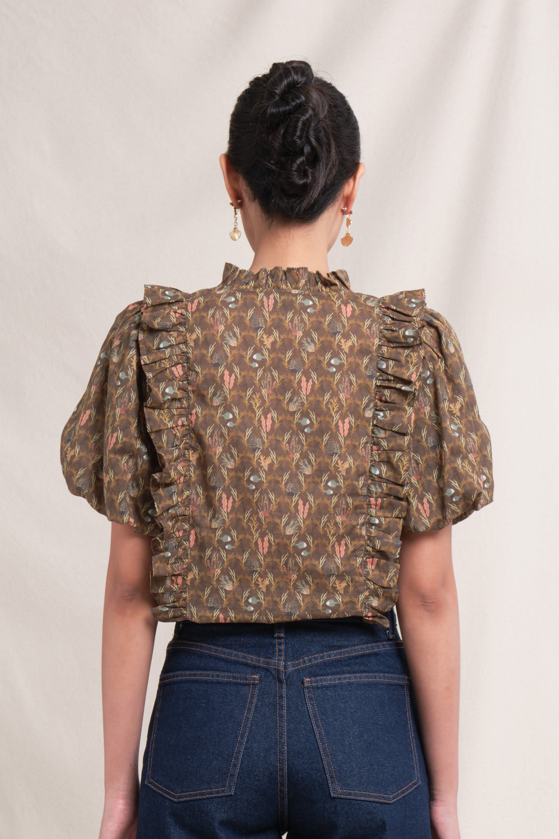 IZA Top in Brown Ulva