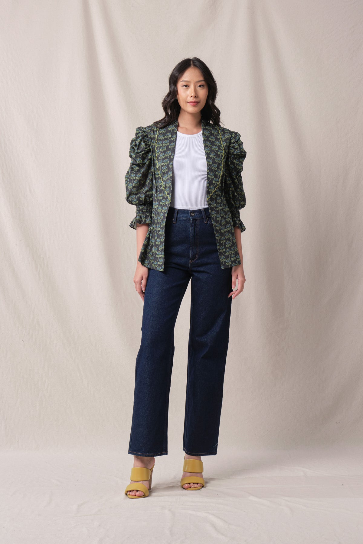 JANE Outer in Black Melati
