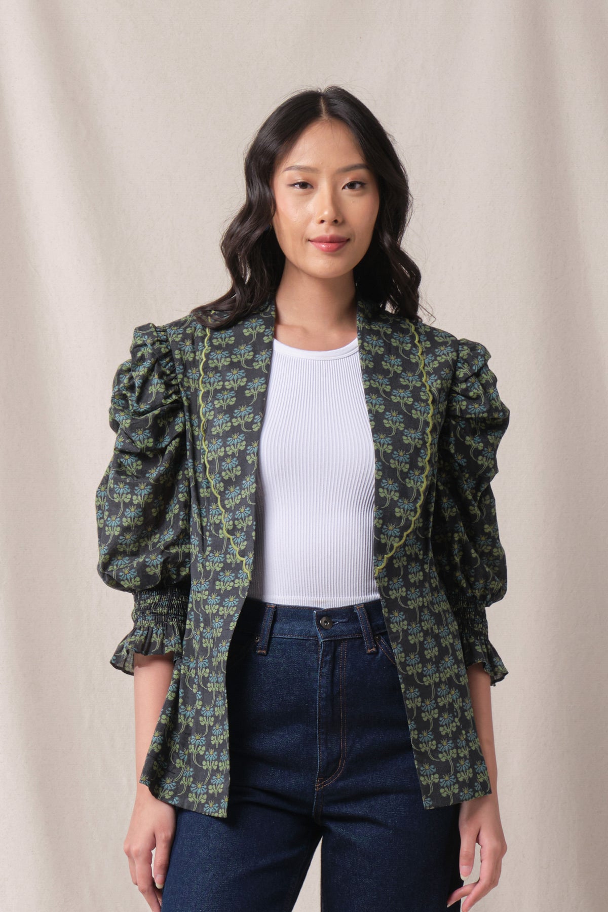 JANE Outer in Black Melati