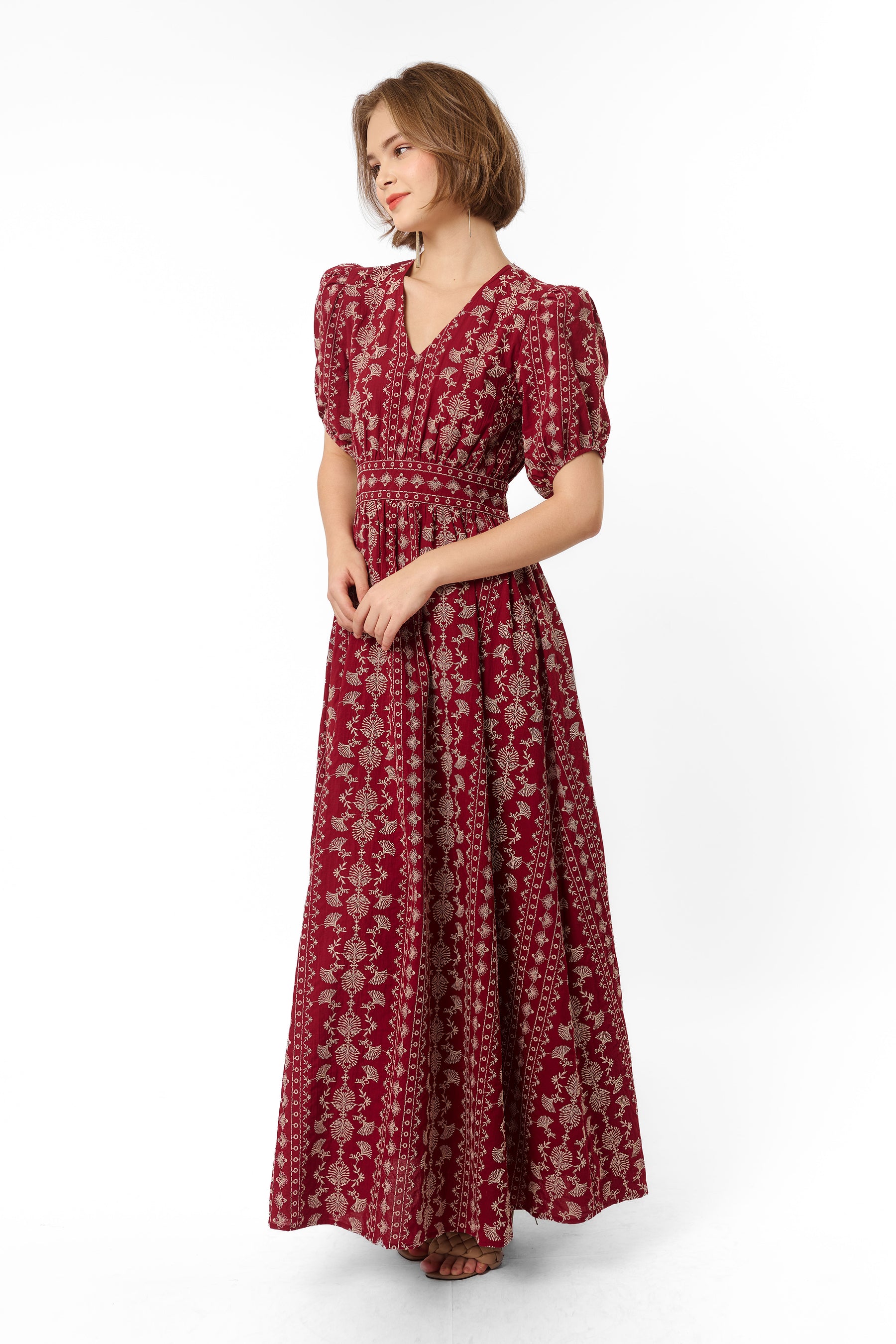 JIHAN Dress in Cengkeh Maroon