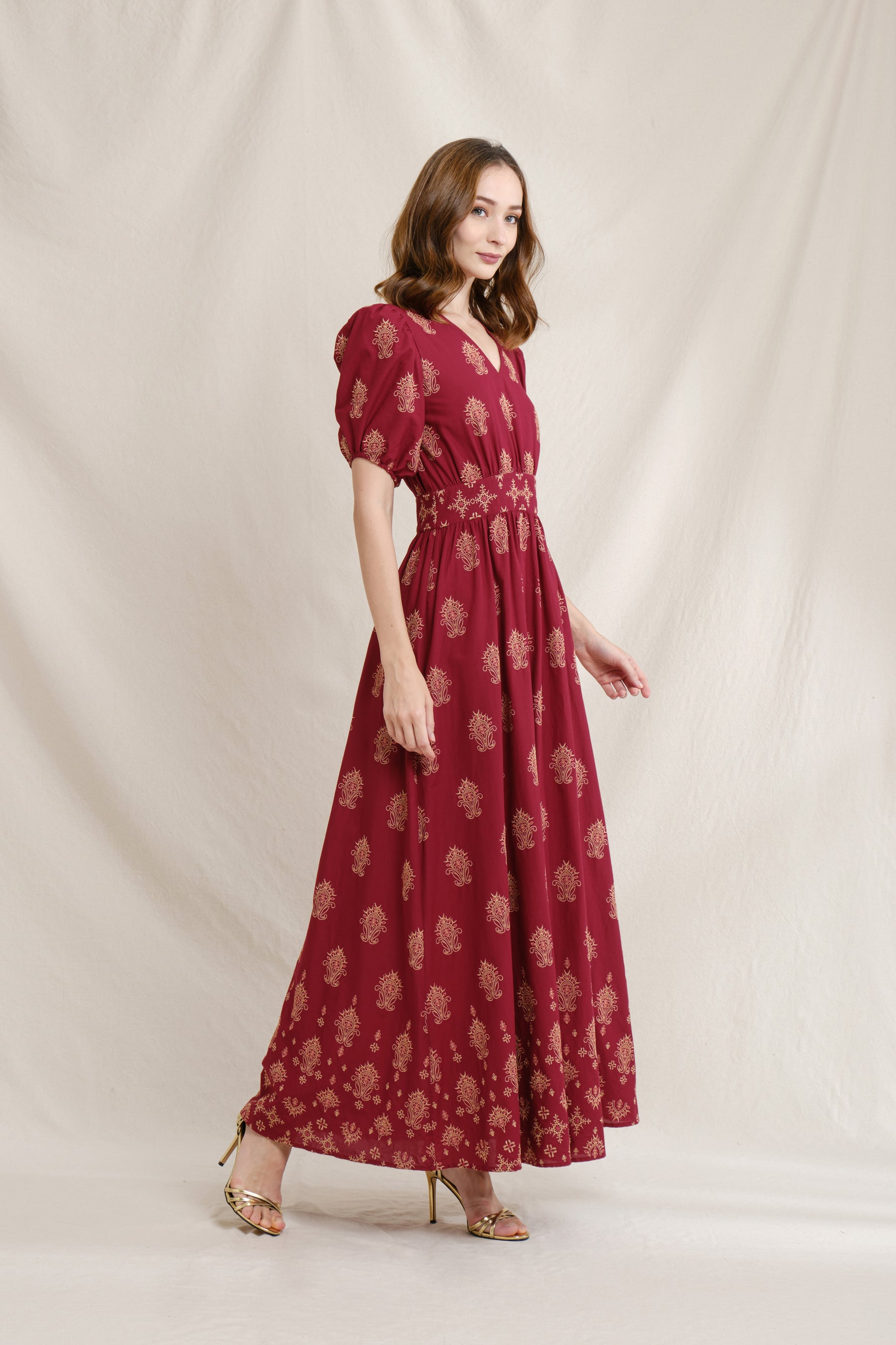 JIHAN Dress in Red Mamuli