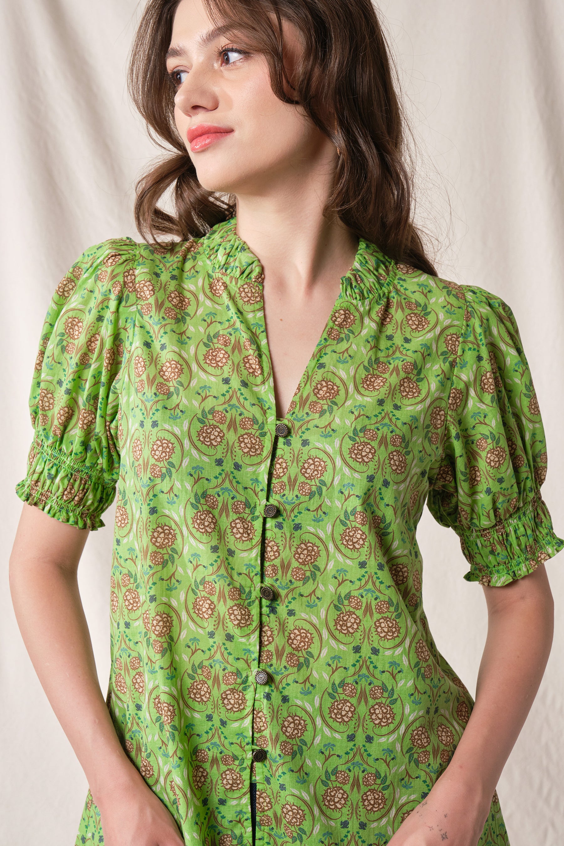 KALA Top in Green Rosea