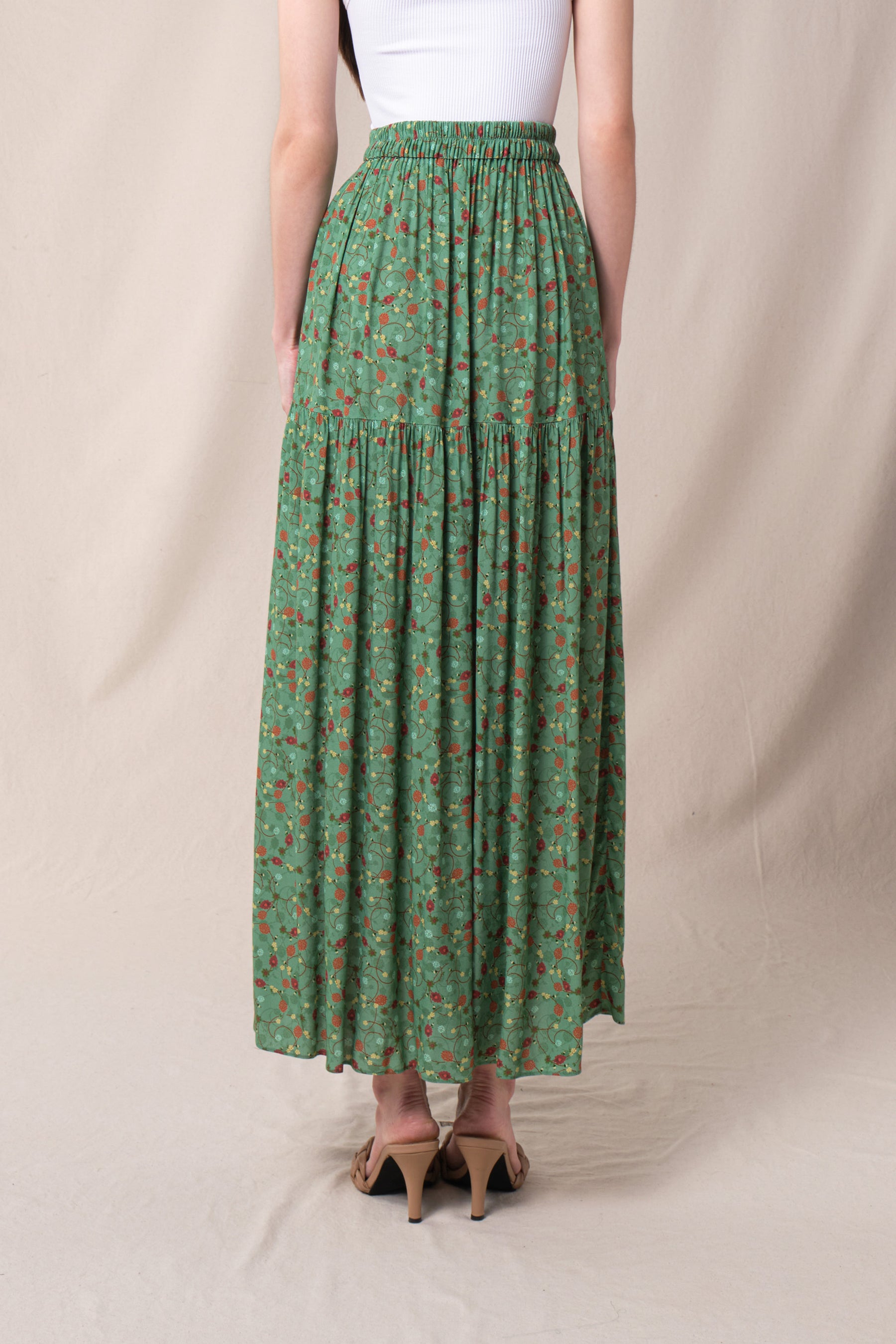 LANY Skirt in Green Kelana