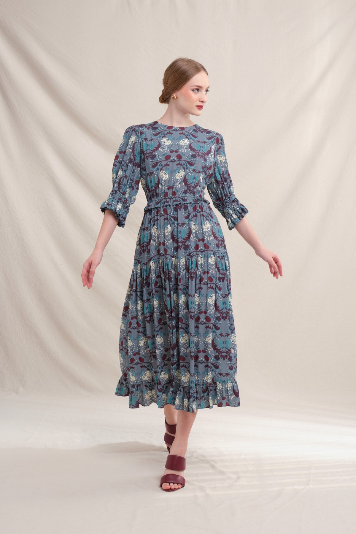 LEGI Dress in Gray Delima
